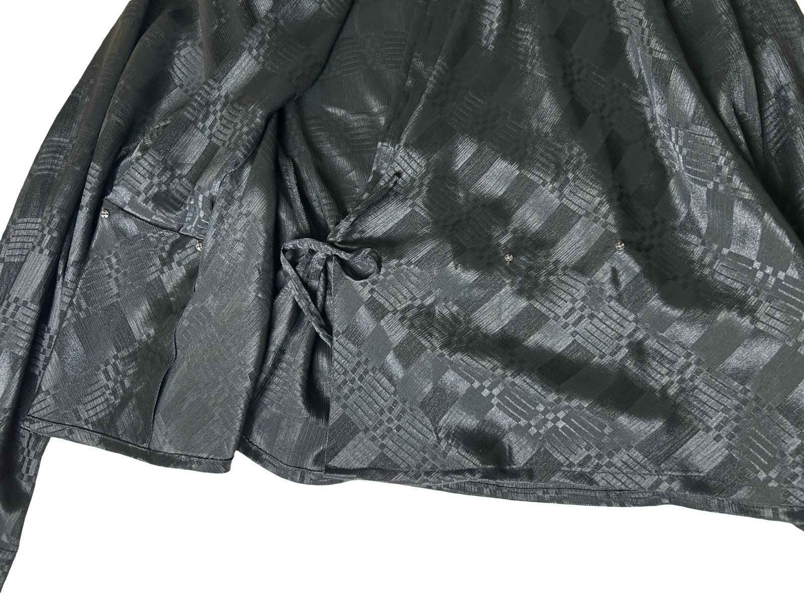 VTG Elegant Satin Wrap Blouse Sz 14 Black Bold Geometric Structured Slim Fitted