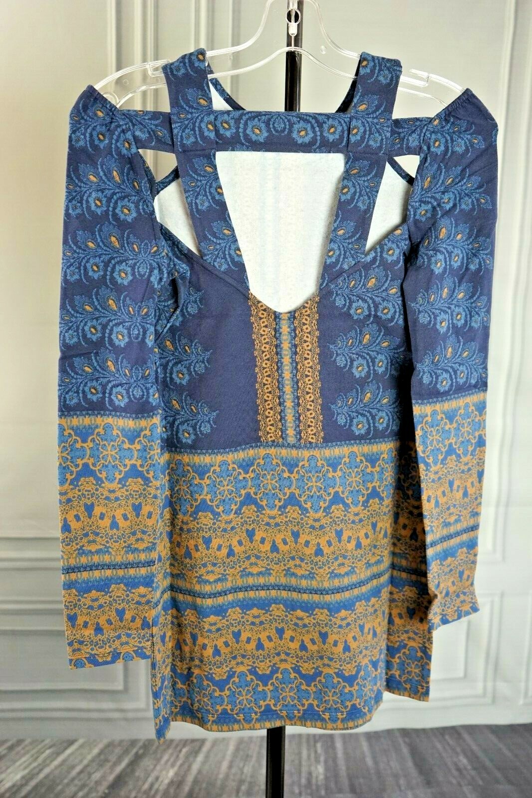 New Free People Floral Blue Fitted bodycon Mini Dress Cold Shoulder Sz XS