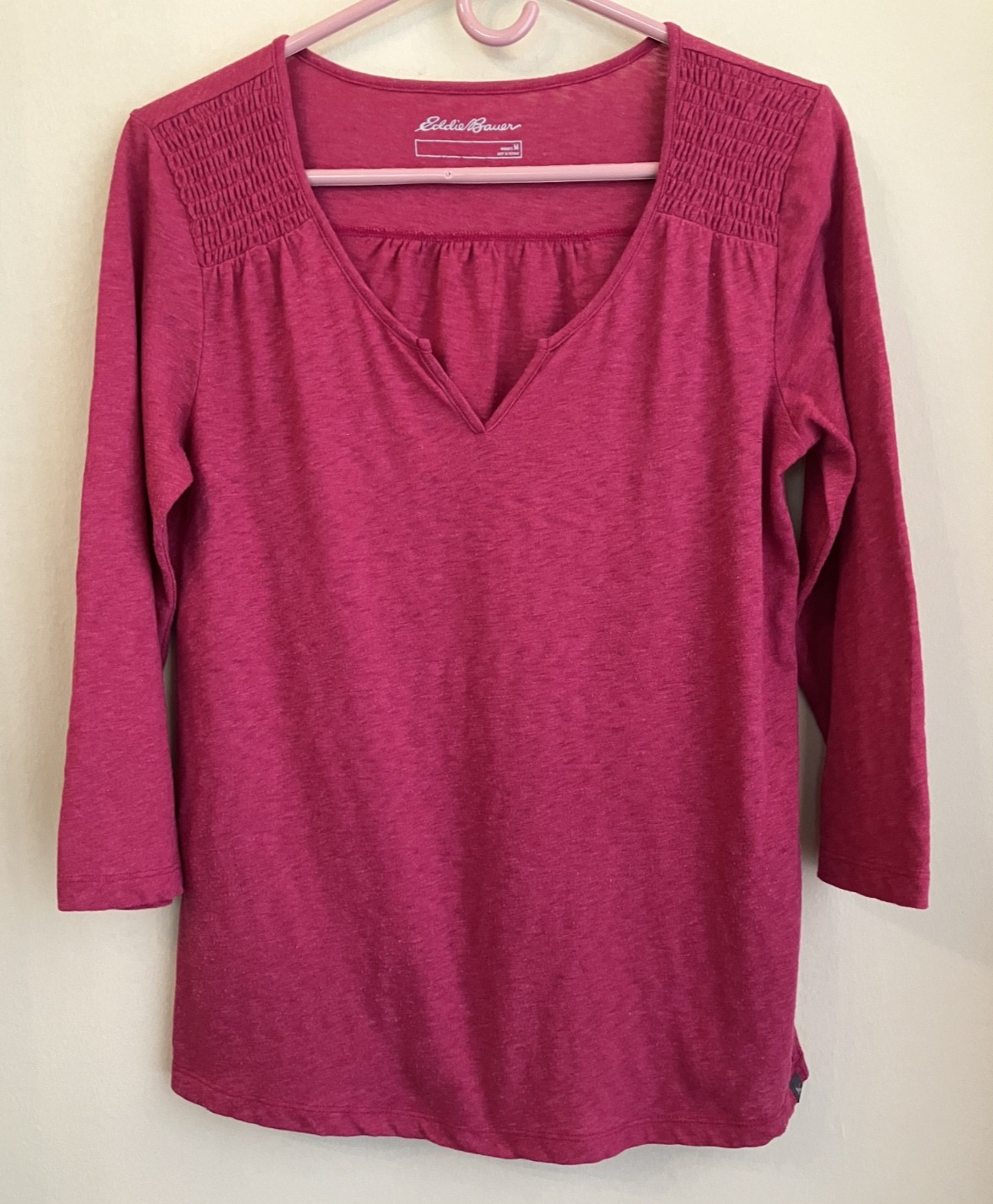 Eddie Bauer Strawberry Pink V Neck 3/4 Sleeve Soft Cotton Blend Smocked Tee M