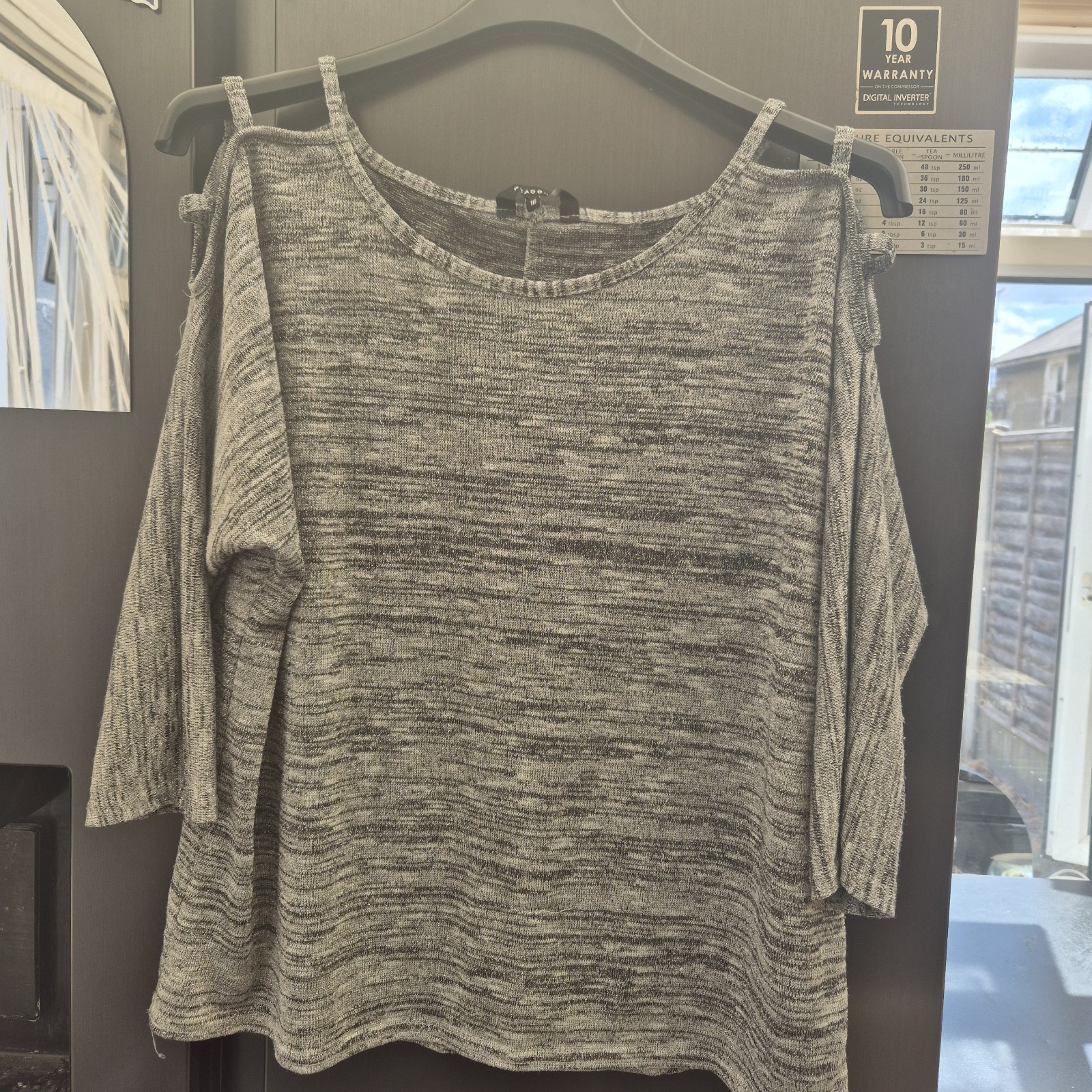 Ladies Silver Thread Grey Cold Shoulder Top Jumper Size 16 Peacocks Immaculate