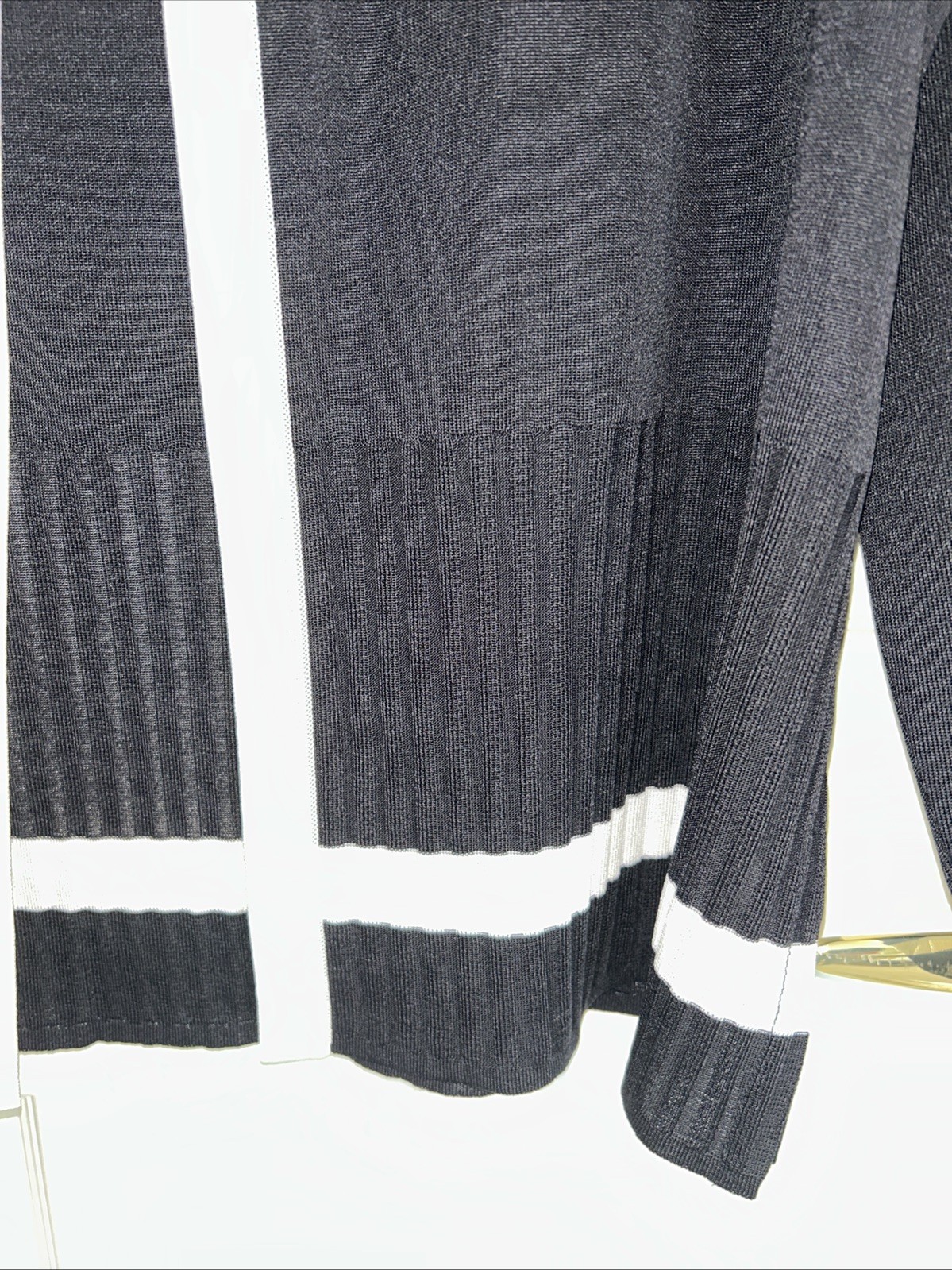 Exclusively Misook Black/White Twin set Cardigan And Tank/shell Large