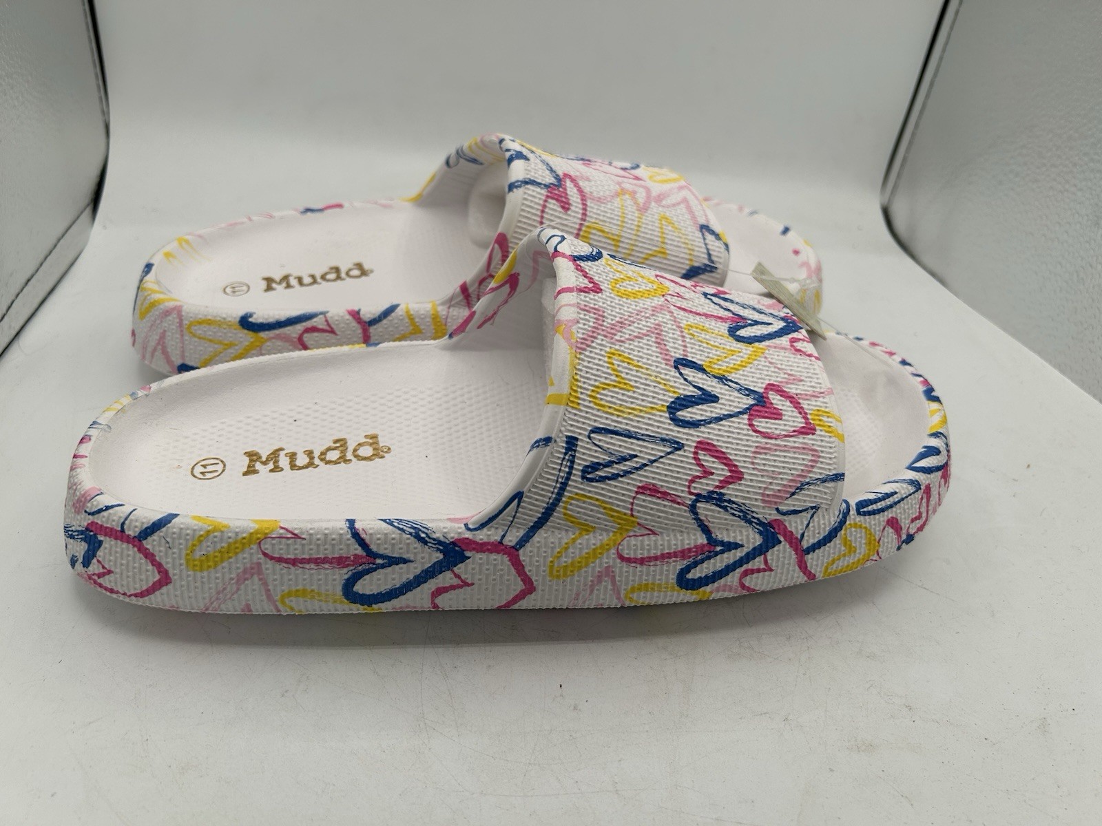 Mudd Women’s Slide Sandals White Multicolor Heart Print Slip On US 11 BNWT!