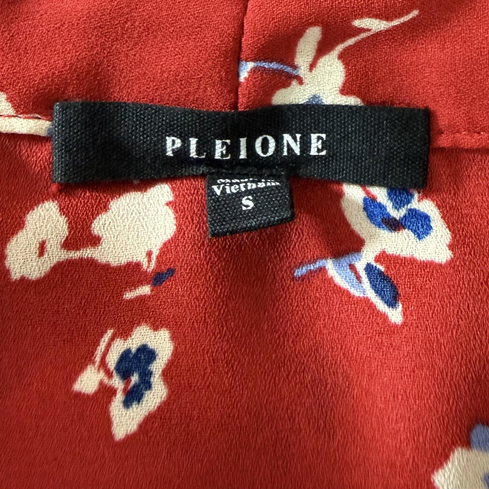 Pleione Top Womens Small Red Multicolor Ditsy Floral Casual Career Shirt