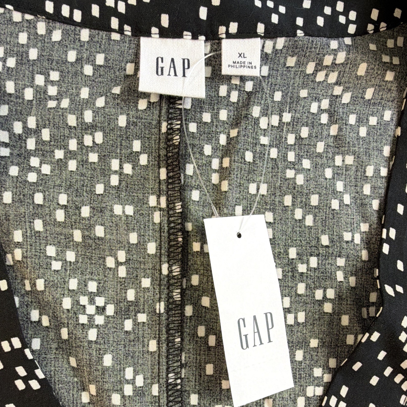 GAP Women’s Geometric V-Neck Woven Pleated Cap Sleeve Dress Black/White XL