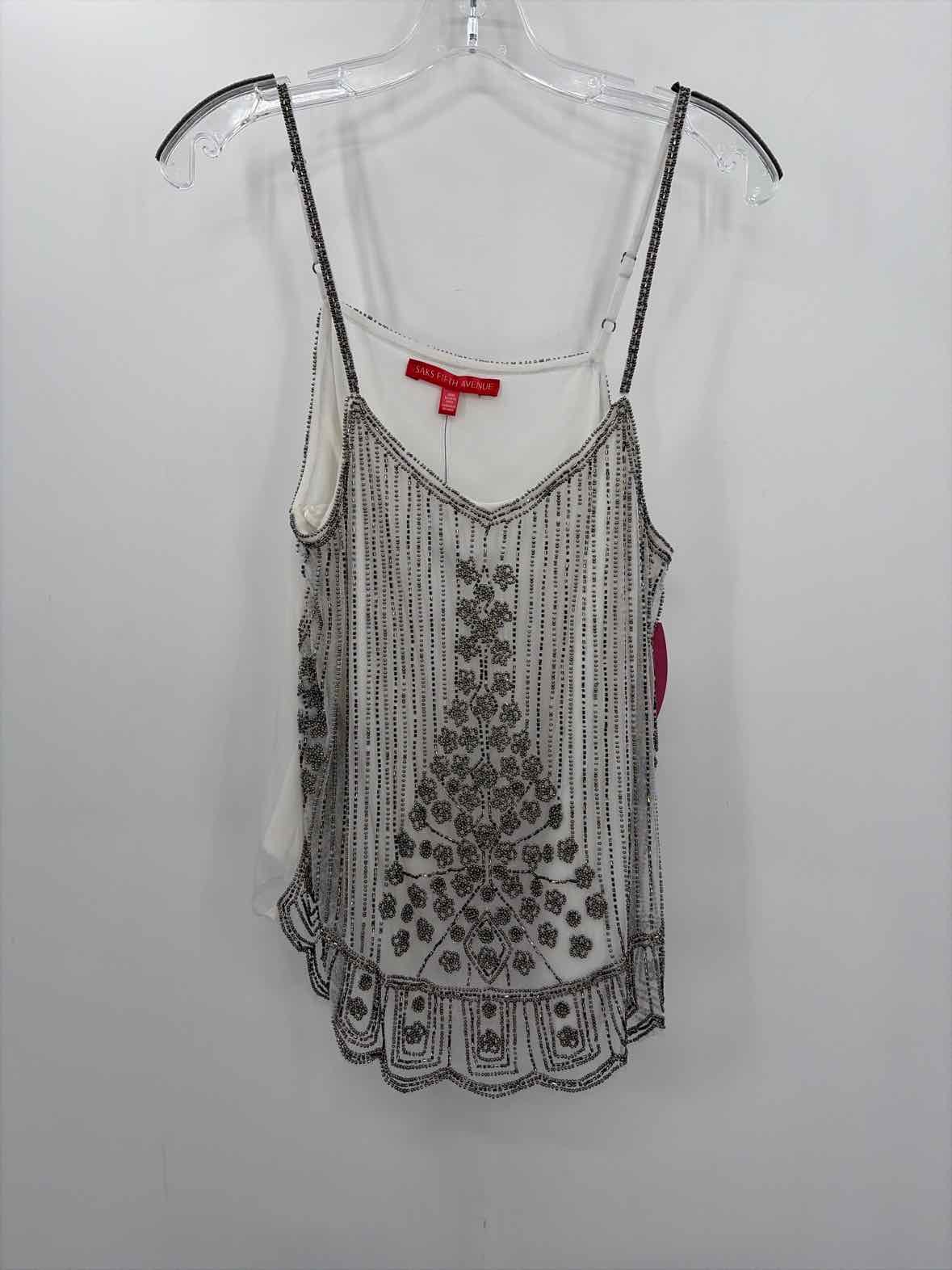 Pre-Owned Saks Fifth Avenue White Size Medium Tank Top