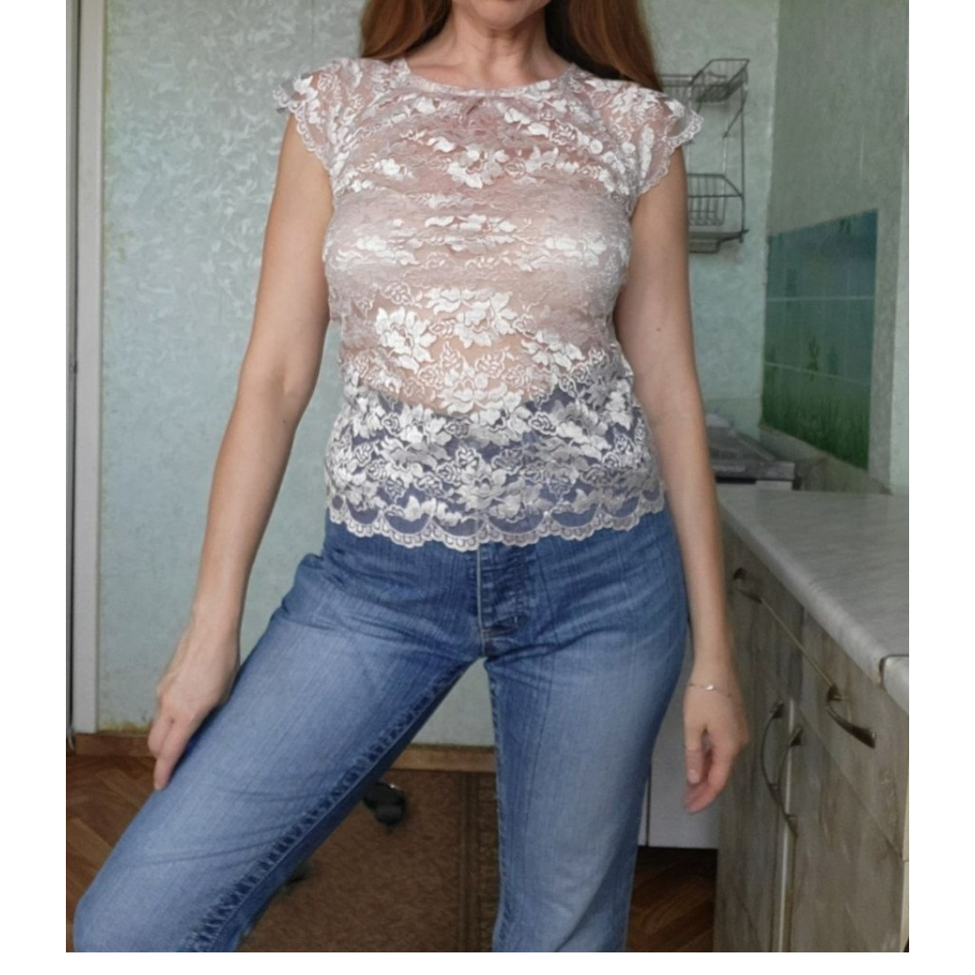 New Look Nude Beige Sheer Floral Lace Short Sleeve Top Scallop Hem Size UK 10