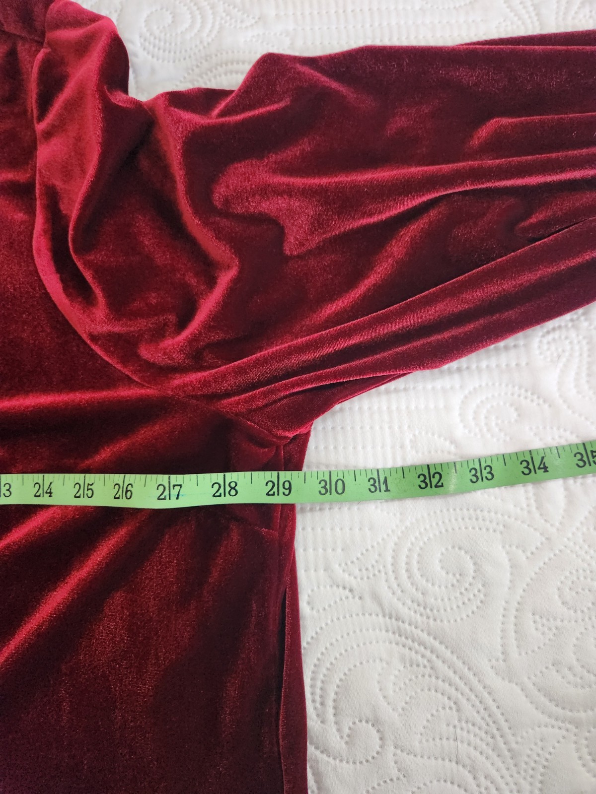 Studio Ease Burgandy Velour Top Blouse 24W Floral Embroidered Hem Button Accents