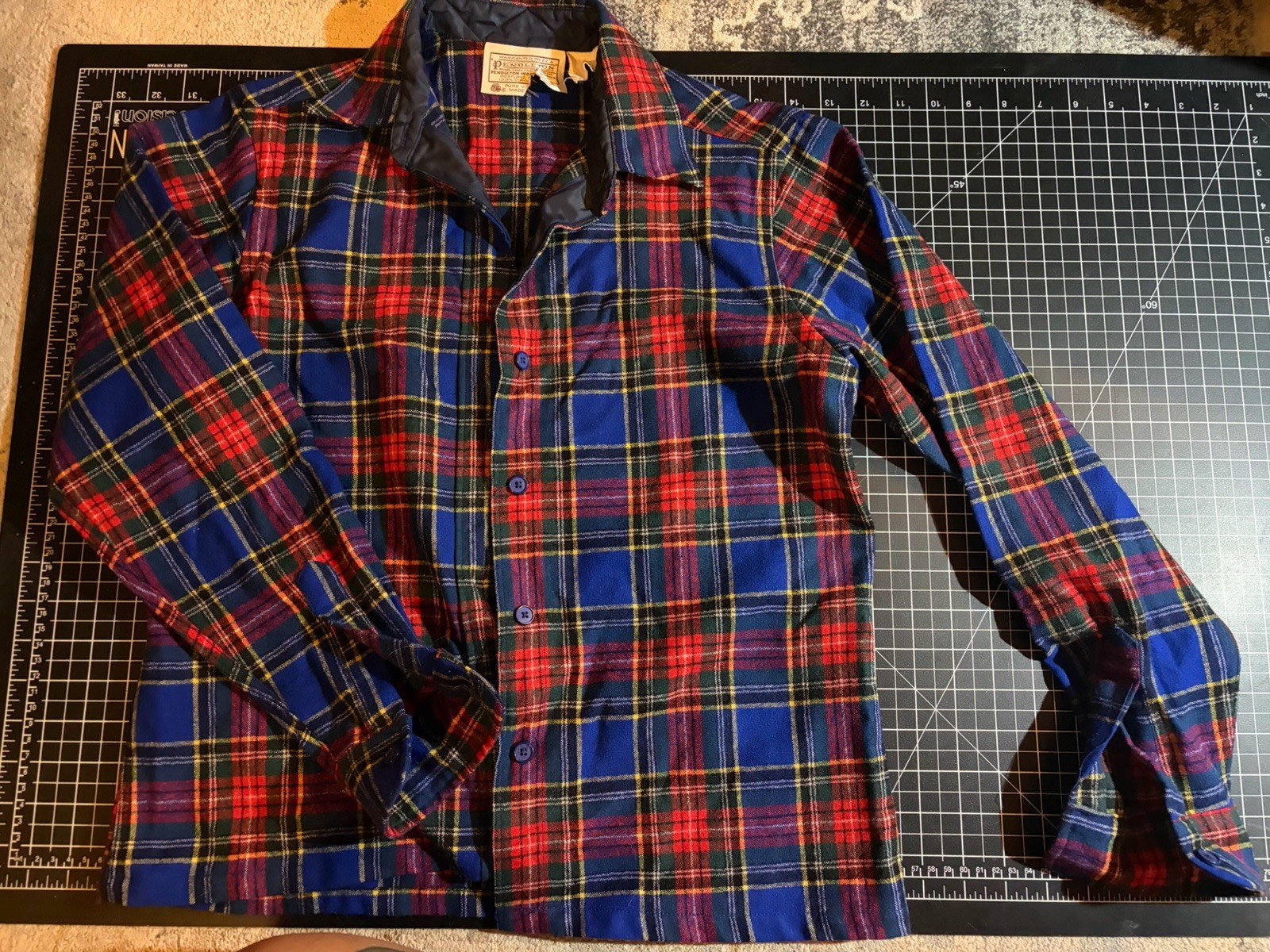 Vintage Pendleton Women’s Shacket Blue, Red, Green, Yellow plaid. Size small