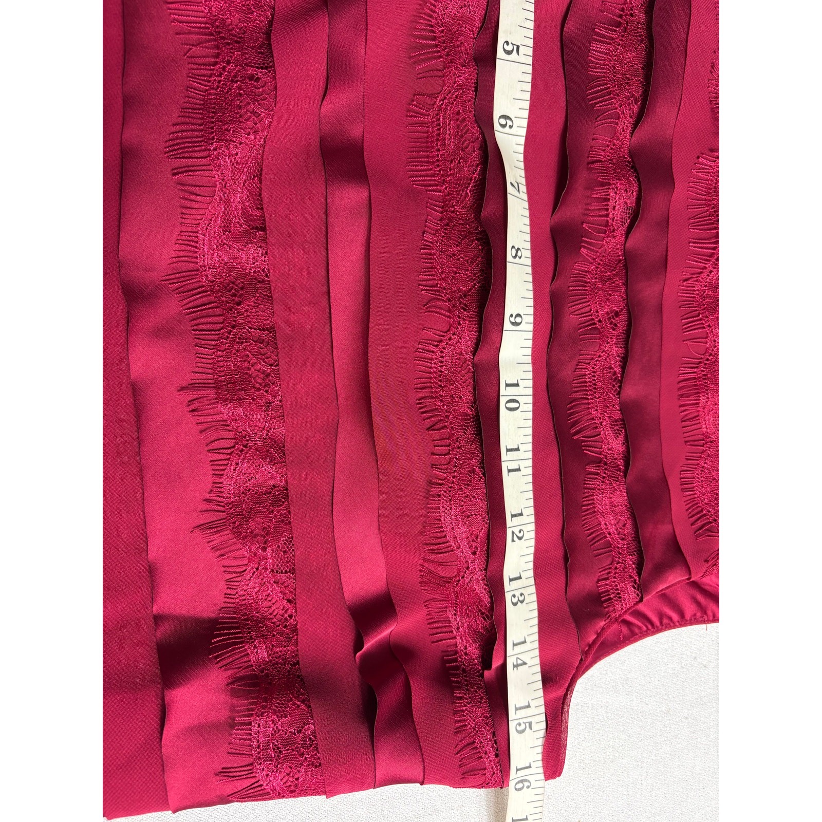 White House Black Market Sleeveless Lace Top Size 4 Burgundy Chiffon NWT