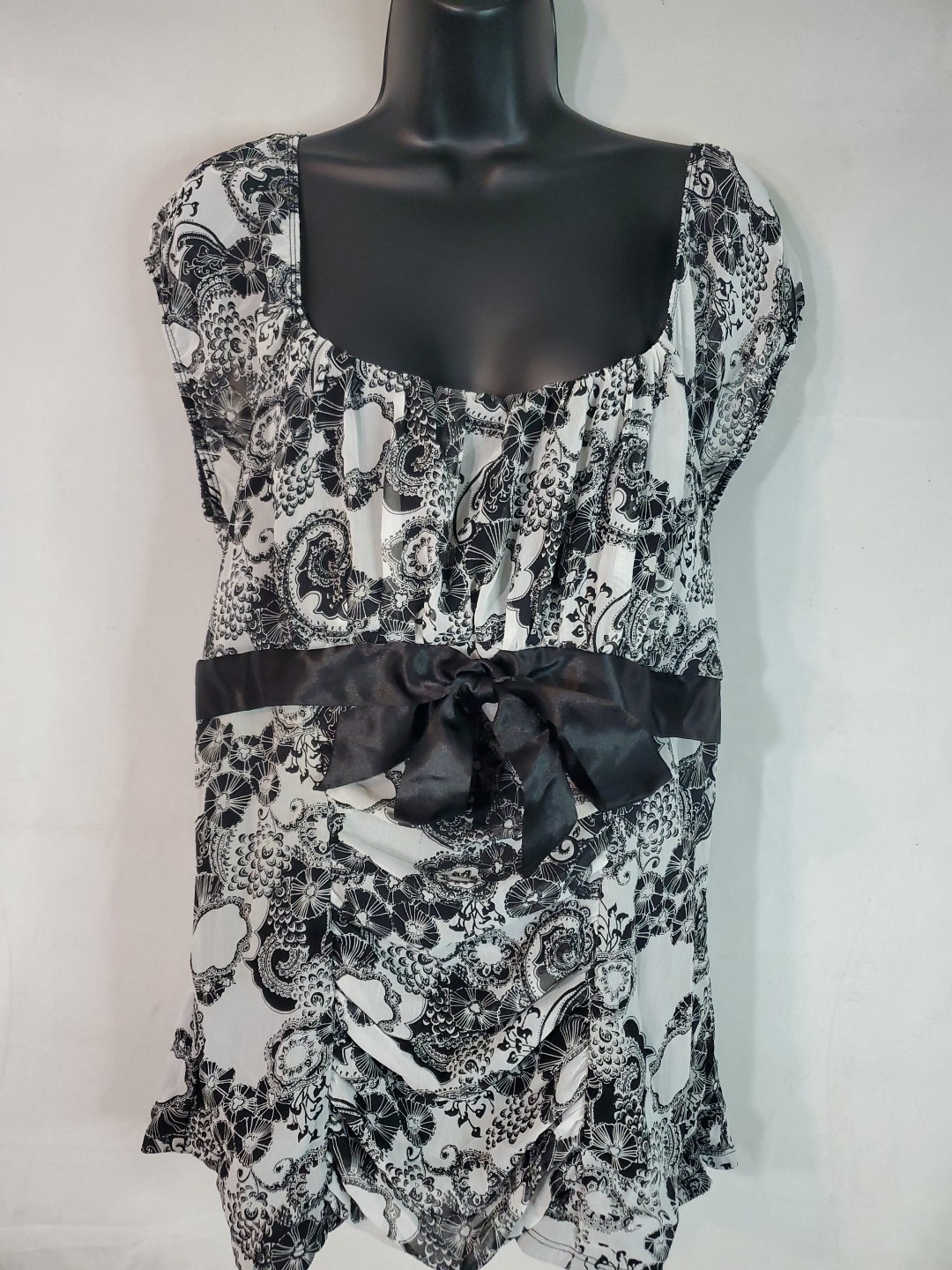 Studio 1940 Women’s Size XL Tie waist Blouse chiffon black white Floral
