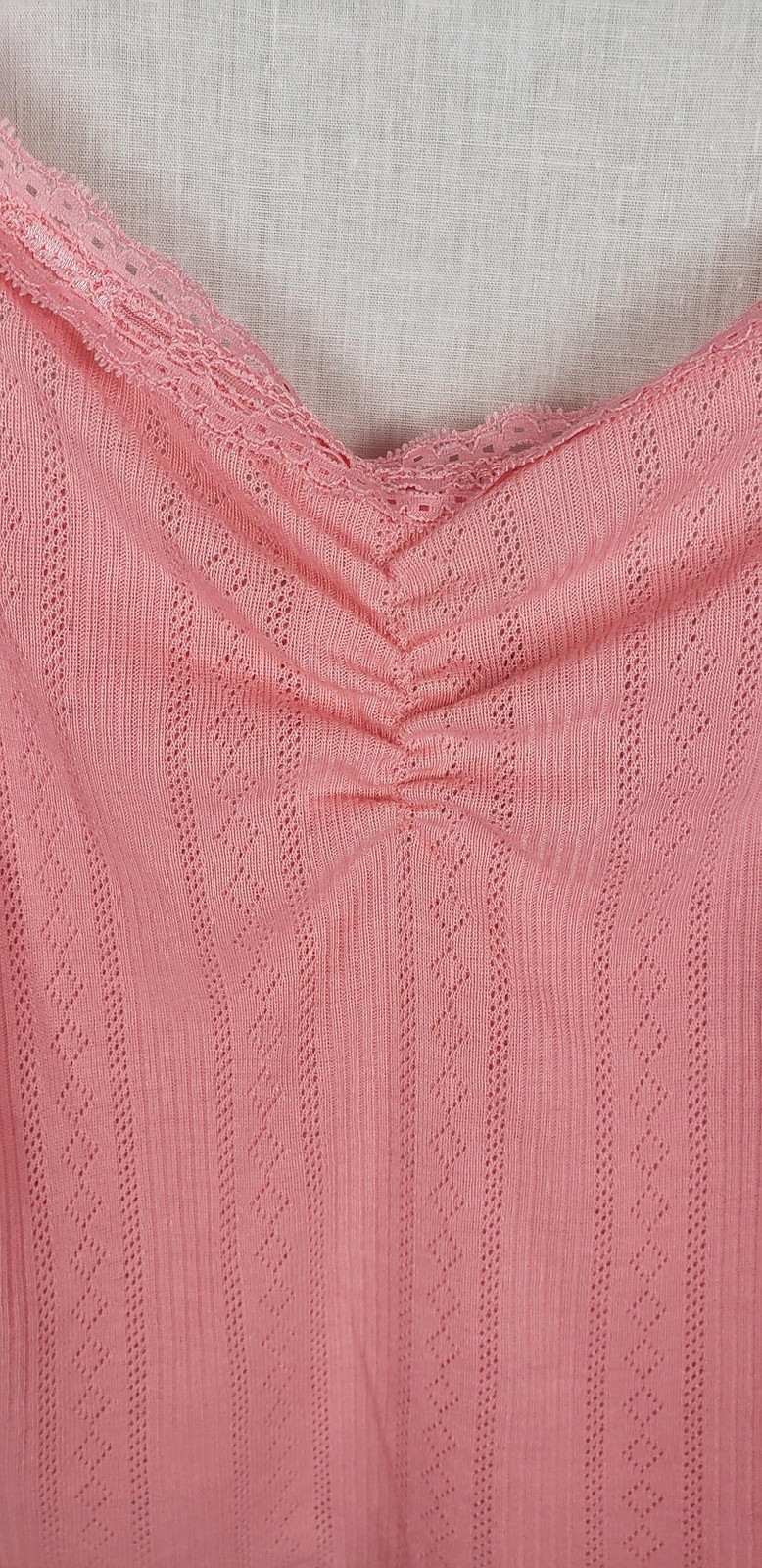 BCBG Generation Tank Top L Coral Pink Lace Trim Adjustable Strap Camisole NWT