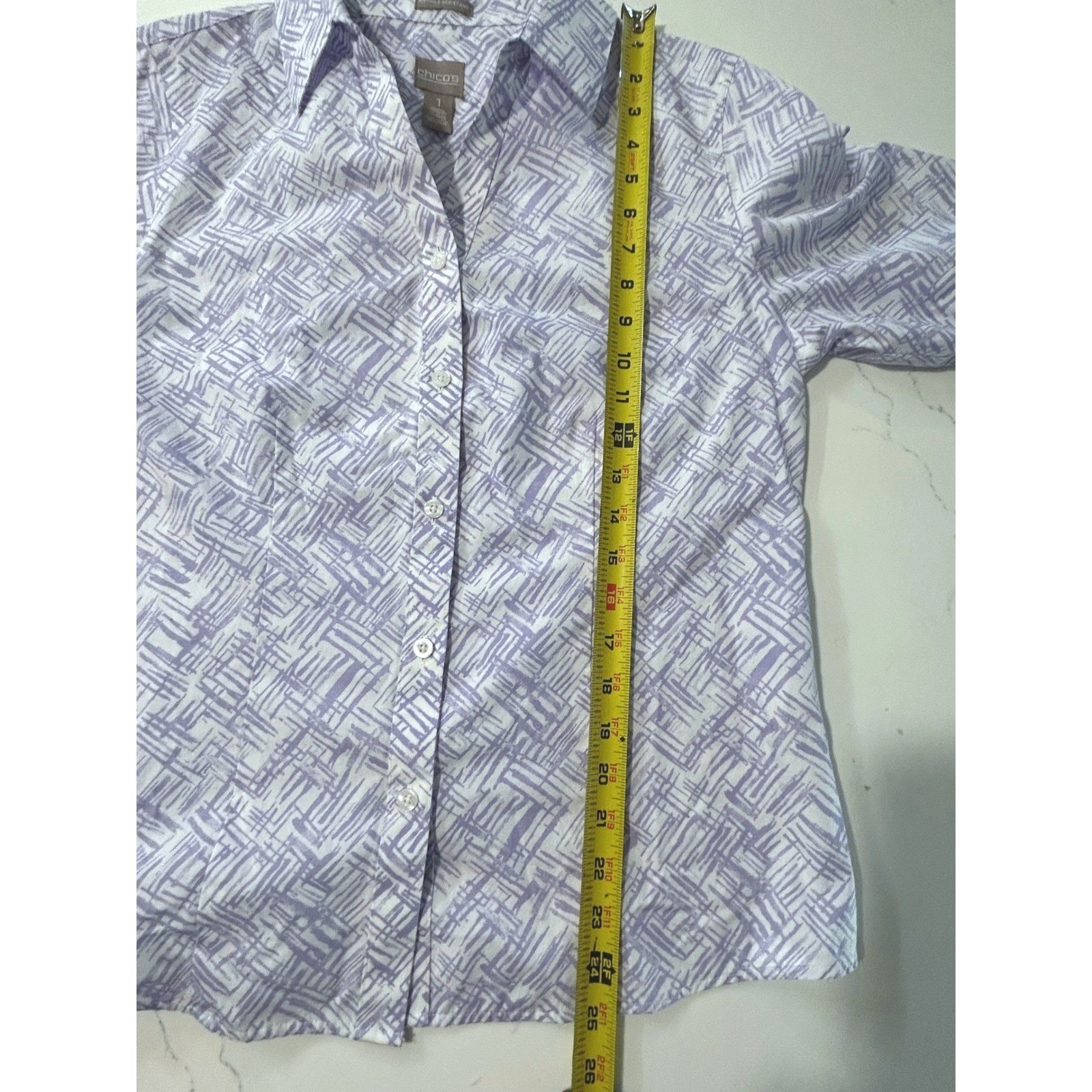 Chicos Lavender Geometric Wrinkle Resistant Cotton Shirt Size 1 Pastel Preppy