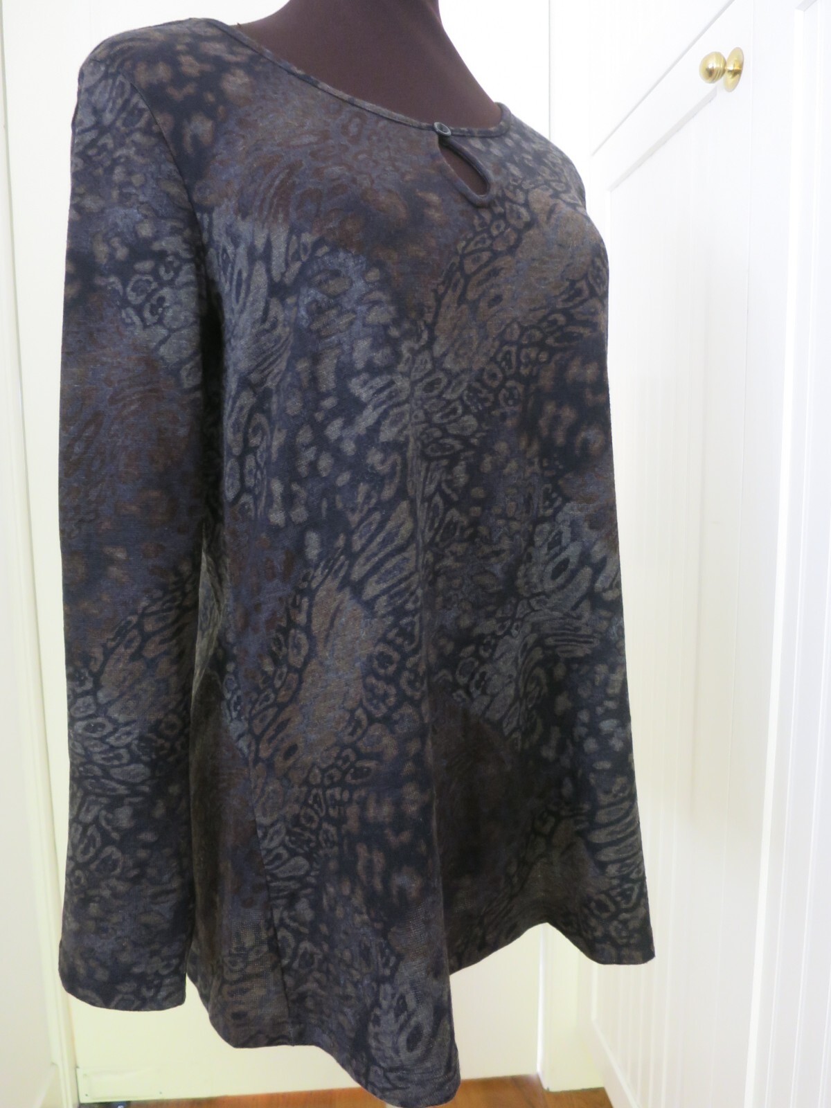 Apropos Nomadic Traders Brown Cheetah Tie Dye Long Sleeve Pull Over Knit Top Med