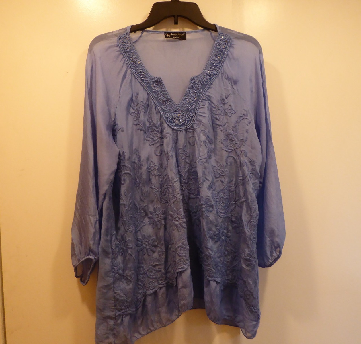Bella Amore Italy Wms M Blue Embroidered Semi Translucent Blouse