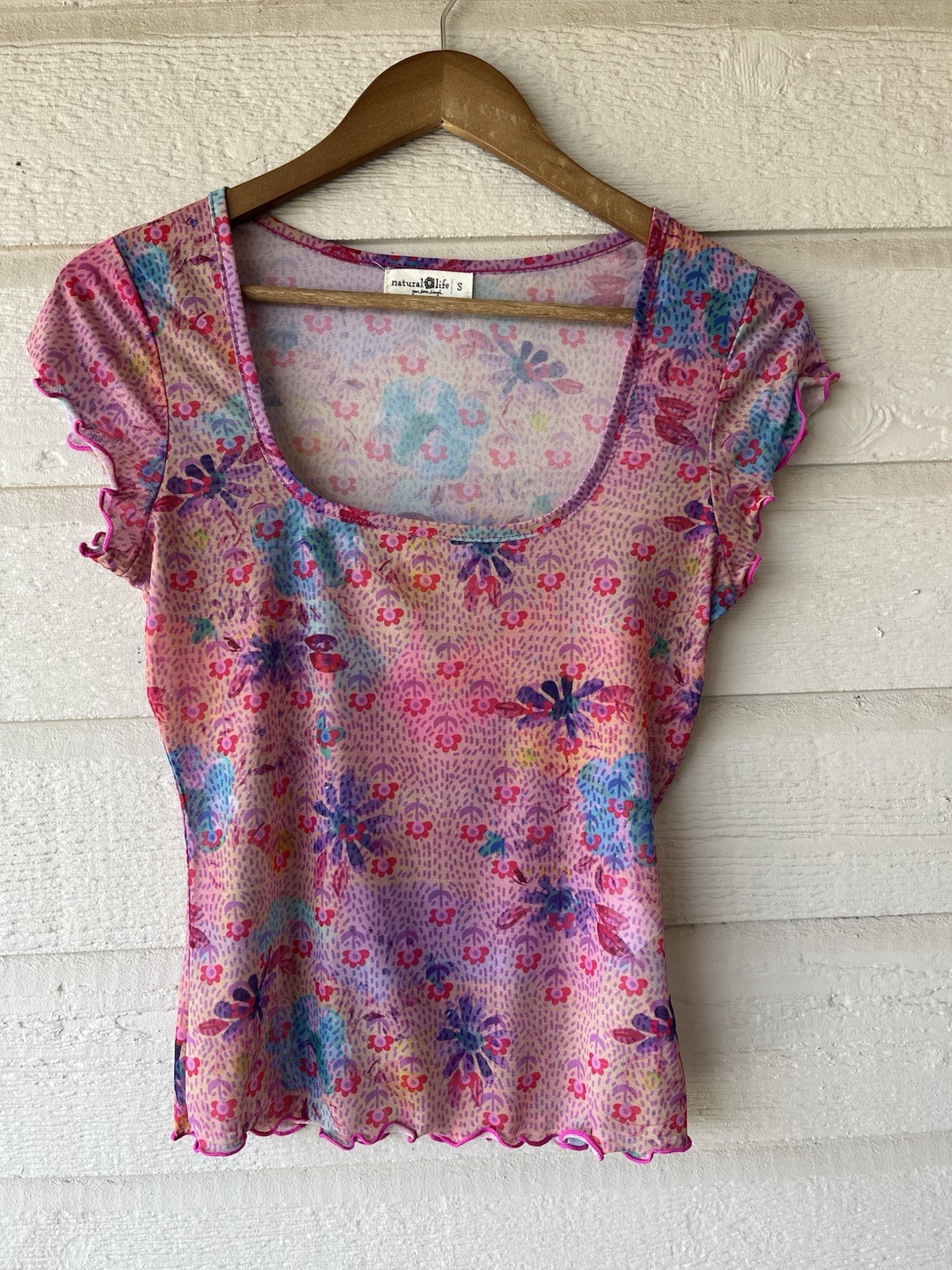 Natural Life Pink Floral Mesh Top Short Sleeve Scoop Neck Lettuce Edge Size S