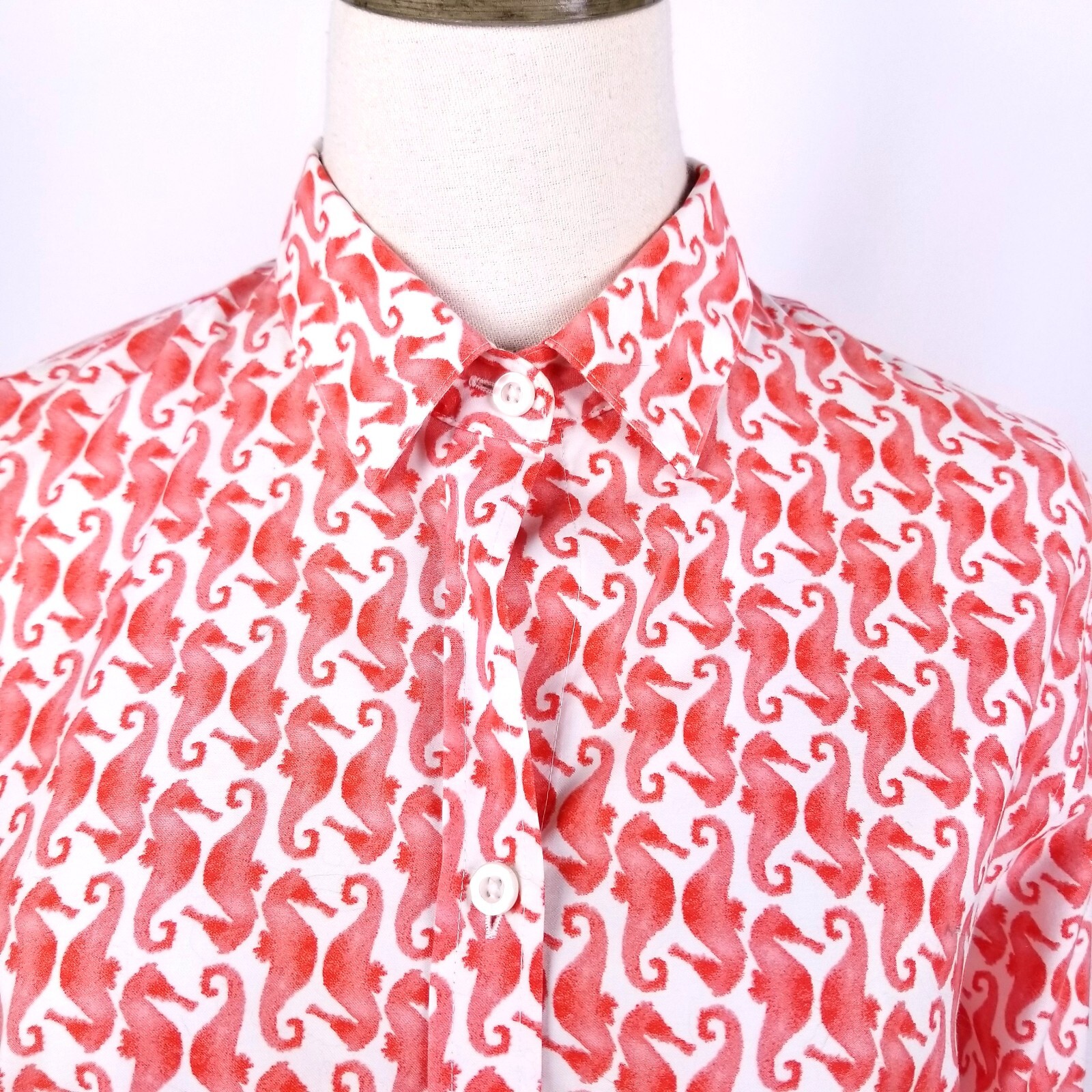 Chico’s No Iron Button Up Shirt Size M Orange Seahorse Pattern 3/4 Sleeve