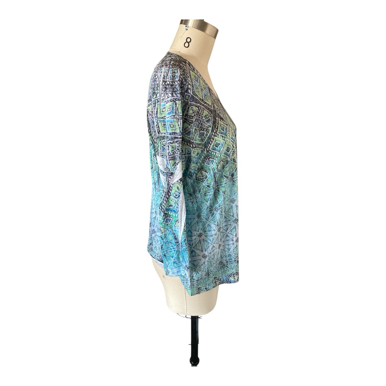 Jess & Jane Women’s 3/4 Sleeve Blue & Green Bedazzled Top Size XL