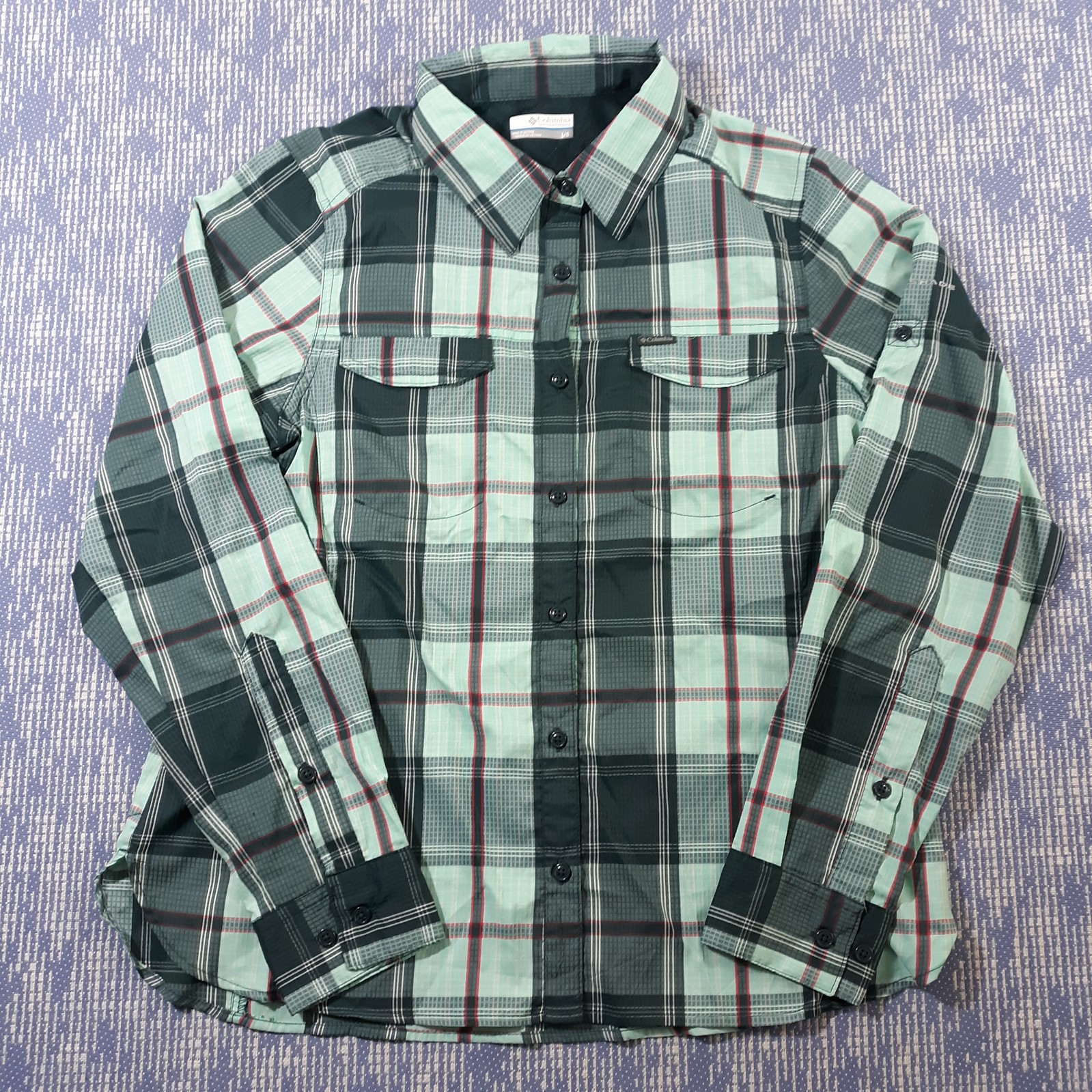 Columbia Shirt Womens L Button Up Long Sleeve Hiking Outdoor Vented Roll Tab