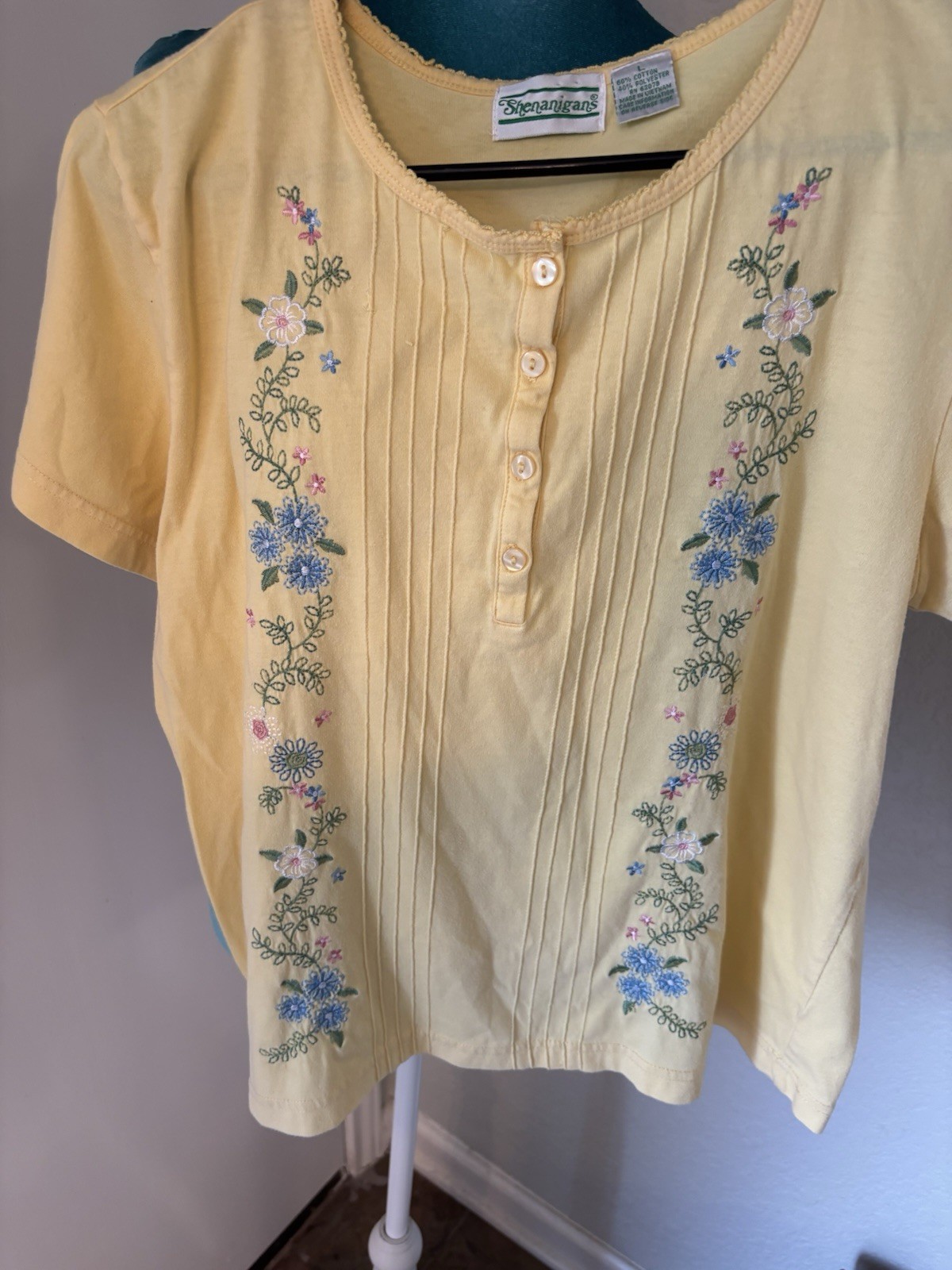 Vintage Shenanigans Floral Embroidered Garden Easter Spring Button Knit Top Sz M