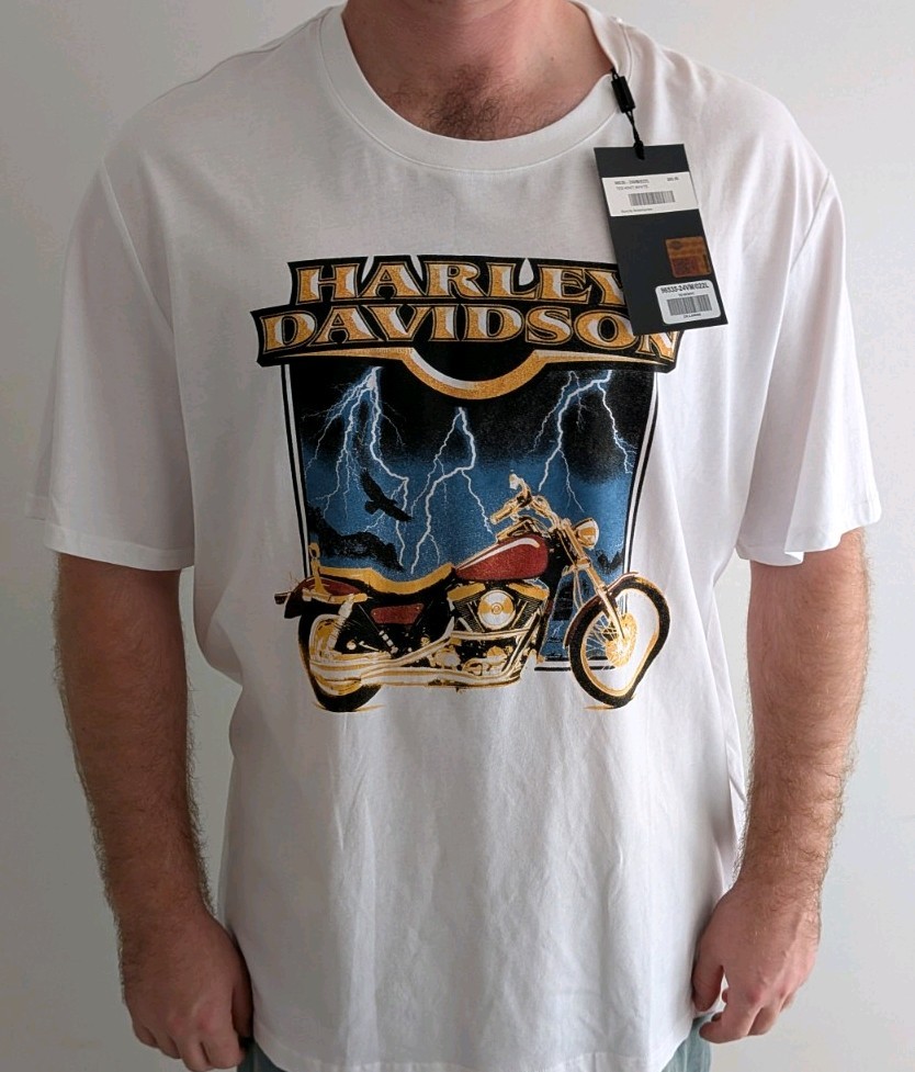 Harley Davidson Men’s T-Shirt 2XL White Lightning Motorcycle Graphic 96535-24VM