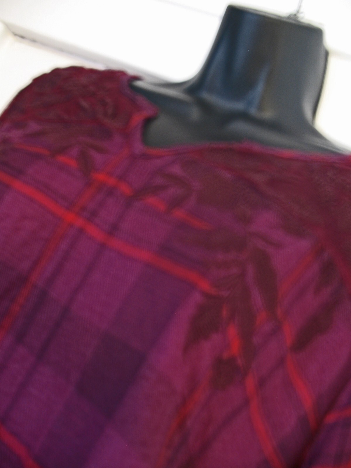 Nostalgia Women Burgundy Long Sleeve embroidered, plaid 100% Rayon Shirt Large