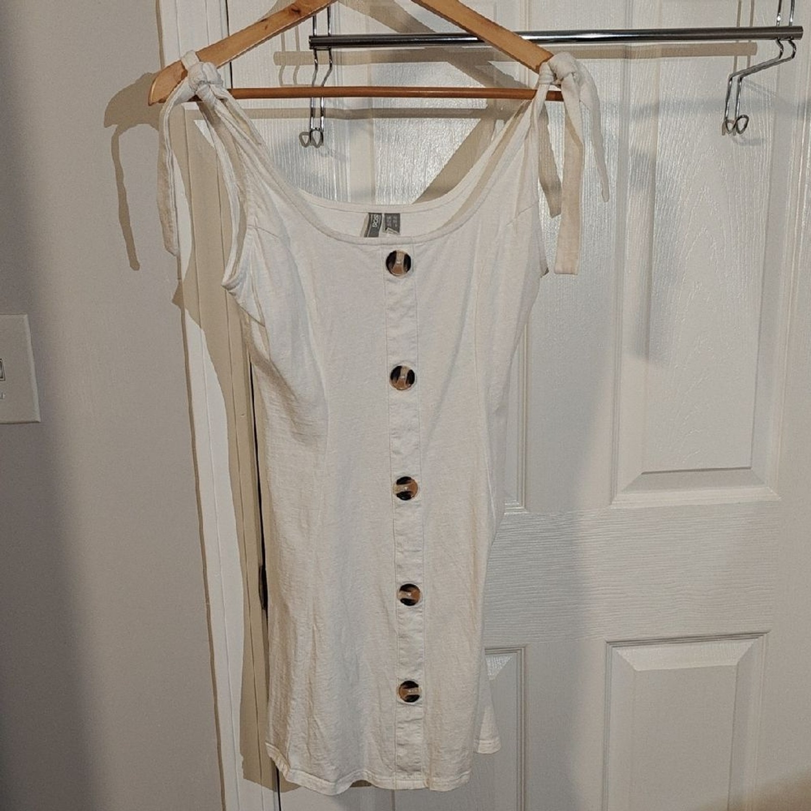🔥 2/$10 3/$12 ASOS Off-White Buttoned Sleeveless Top