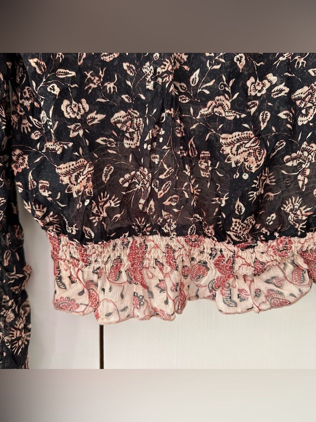 H&M Ruffle Floral Top Sz 10 V-Neck Semi Sheer