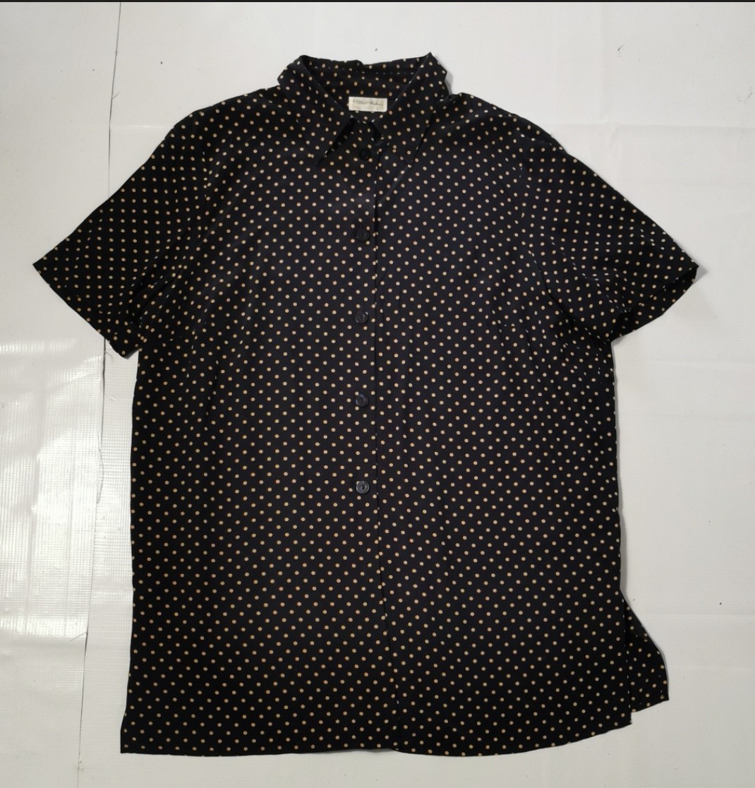 Peter Hahn silk blouse. Silk blouse. Used in good condition 100% silk size:L