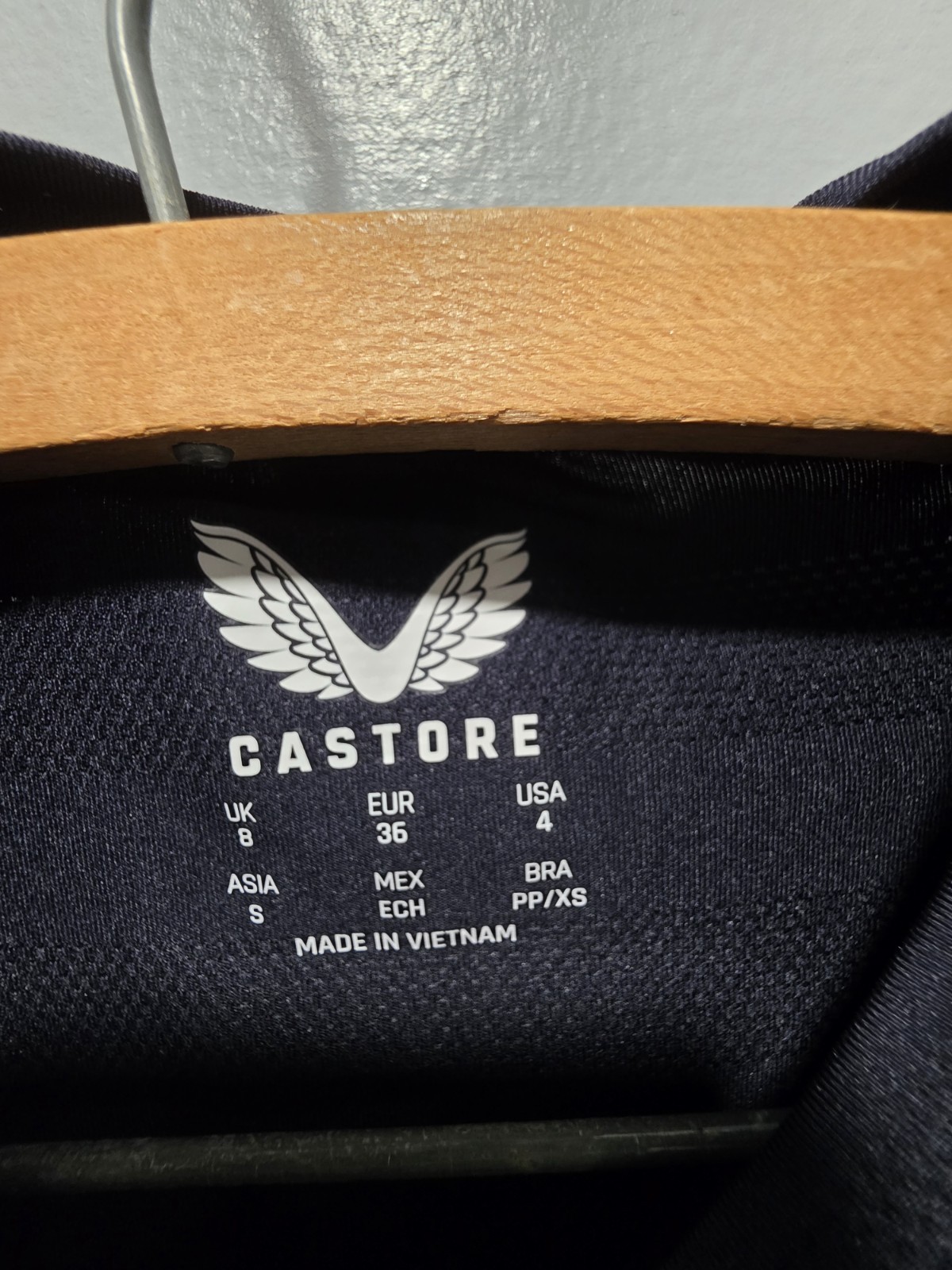 Castore Oracle Red Bull Racing Driver T-Shirt MV Womens Size 4 Navy Blue Jersey