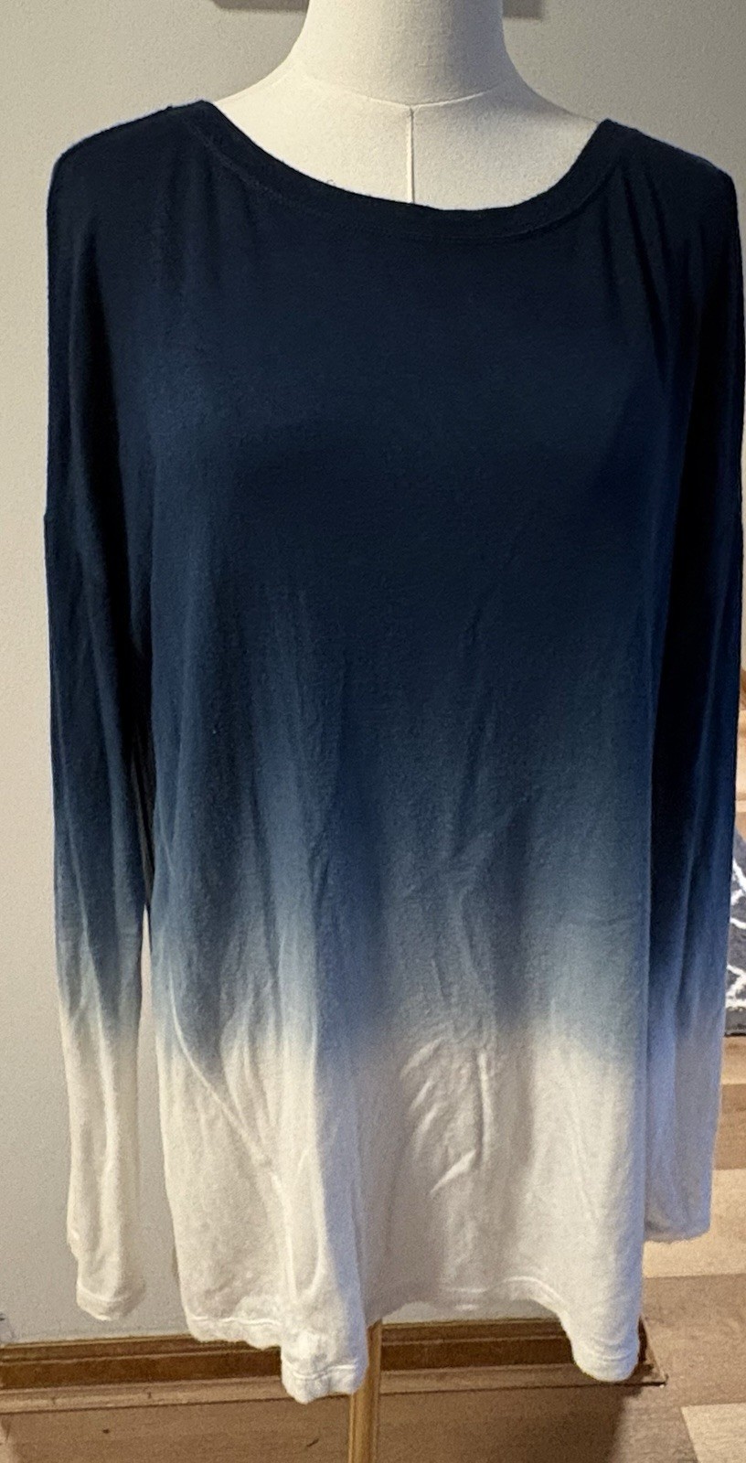 Lou & Grey signature soft stretchy jersey knit ombré longline top