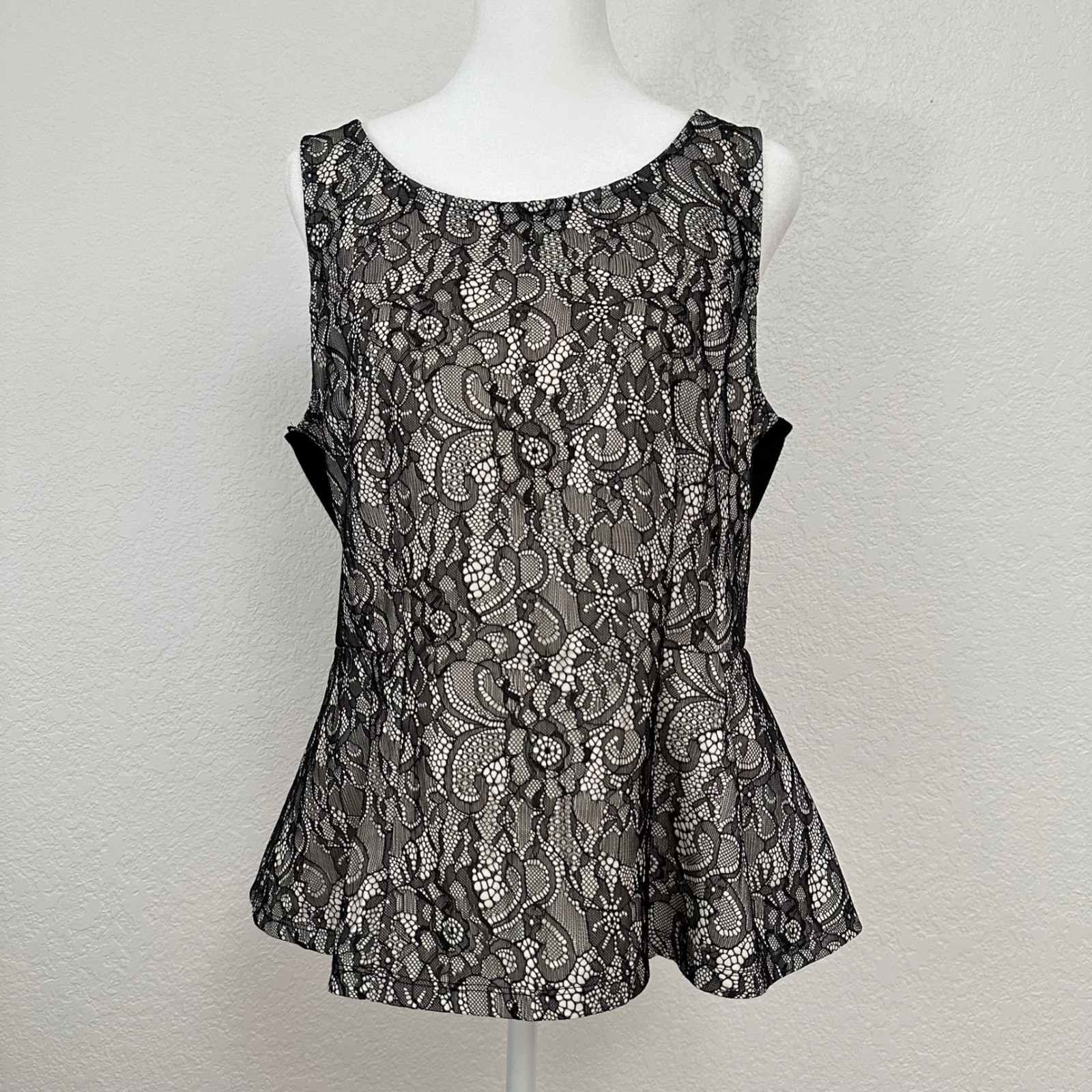 Elle Sleeveless Peplum Top Women Large Black Lace Fairy Coquette Whimsigoth