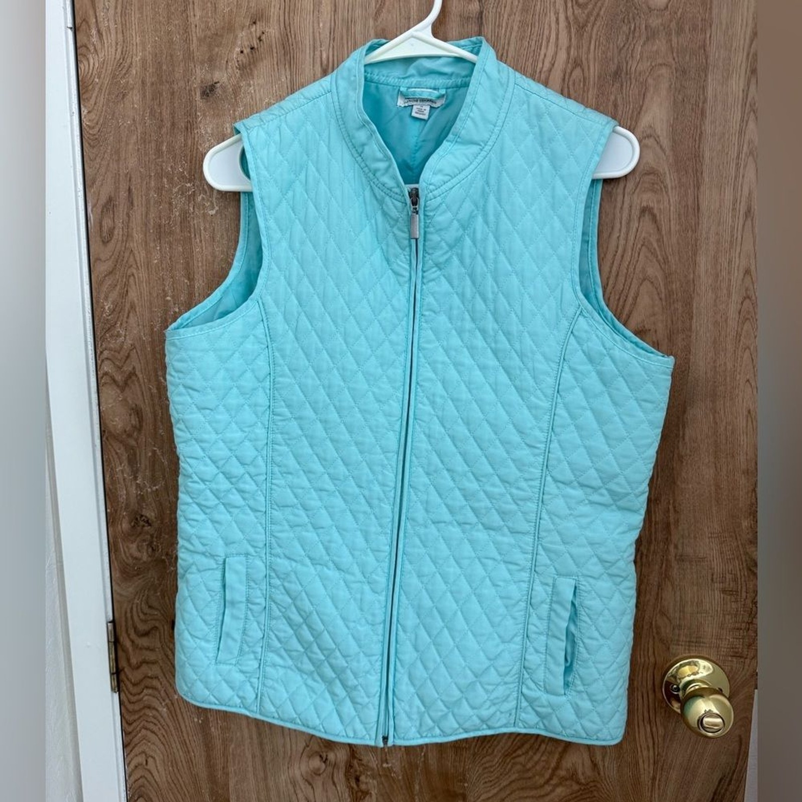 Great Northwest Clothing Company puffer Aqua Vest SZ MED