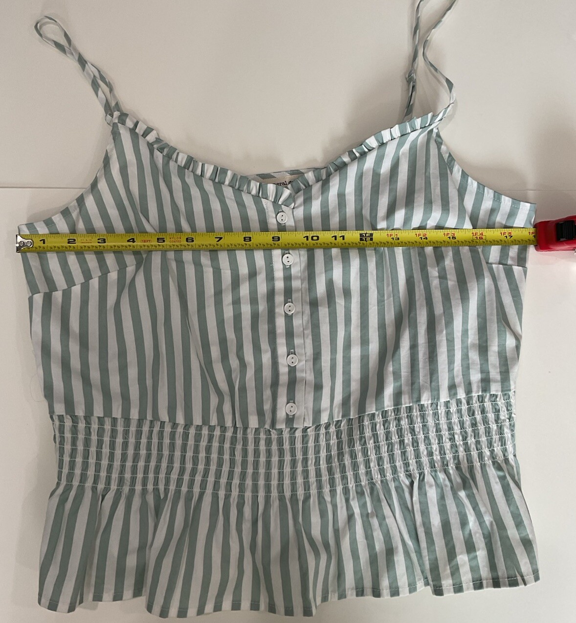 The General Good Spaghetti Strap Green And White Top Size Large Ruffle Feminine