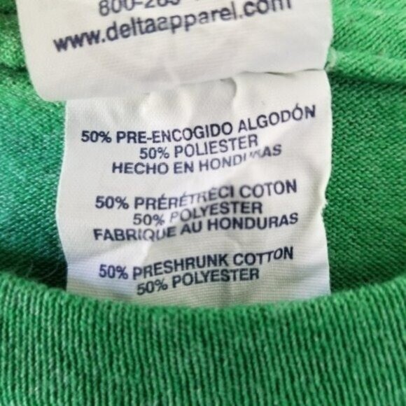 Peanuts Snoopy & Woodstock Unisex Short-Sleeved Tee Green Chillin Holiday