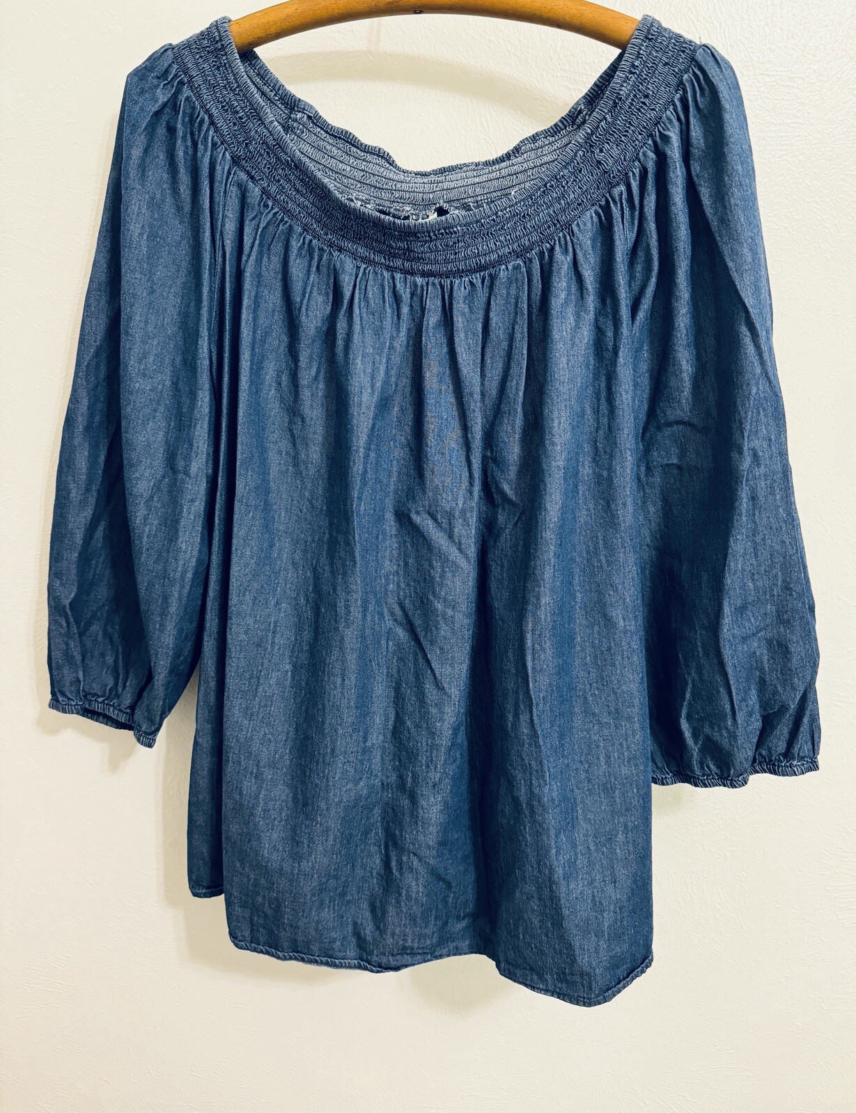 Denim looking shirt Womens XL pull on 3/4 sleeves (T1599M) Blue