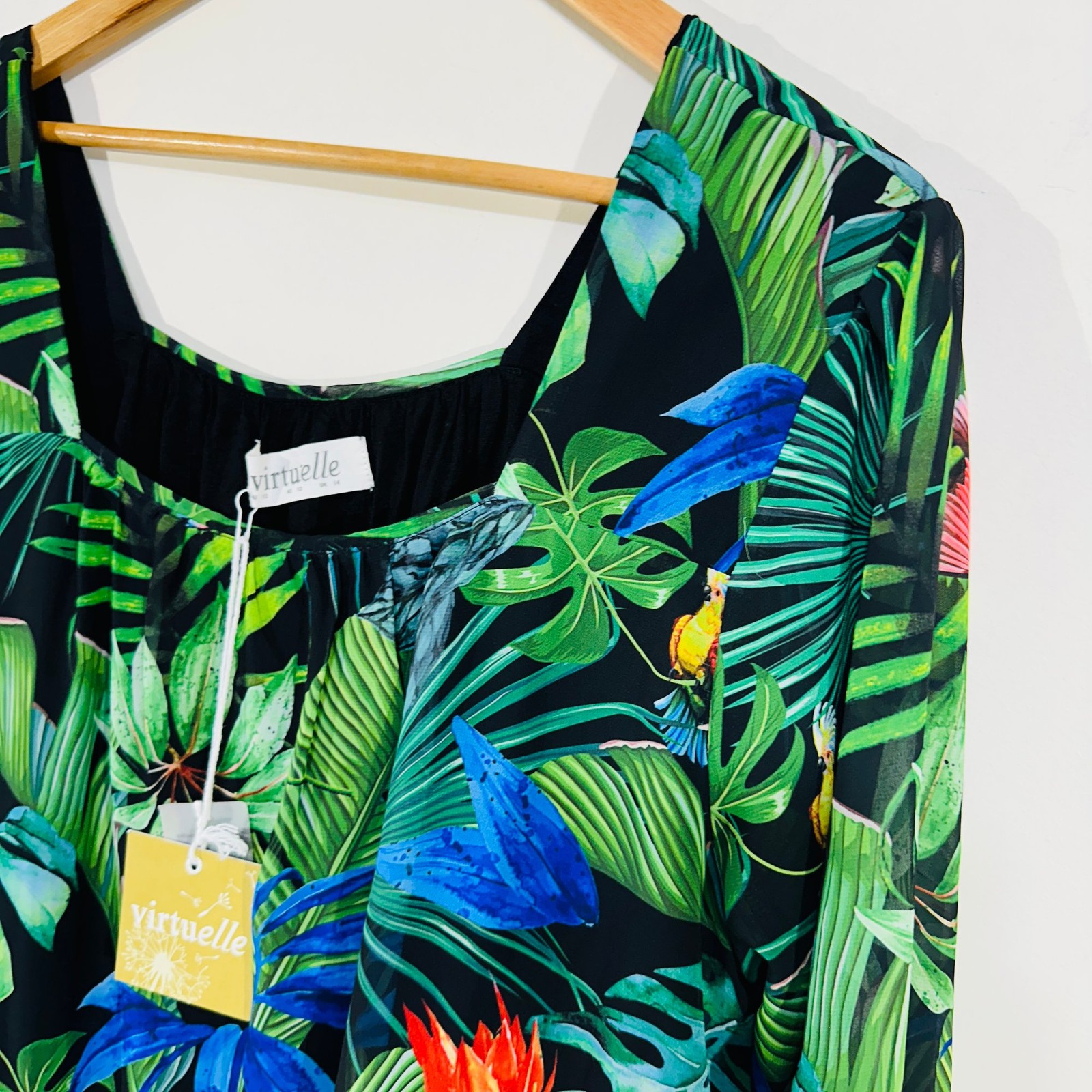 Virtuelle Blouse Top 14 Black Green Blue Birds Tropical Print Bell Sleeve Ruffle