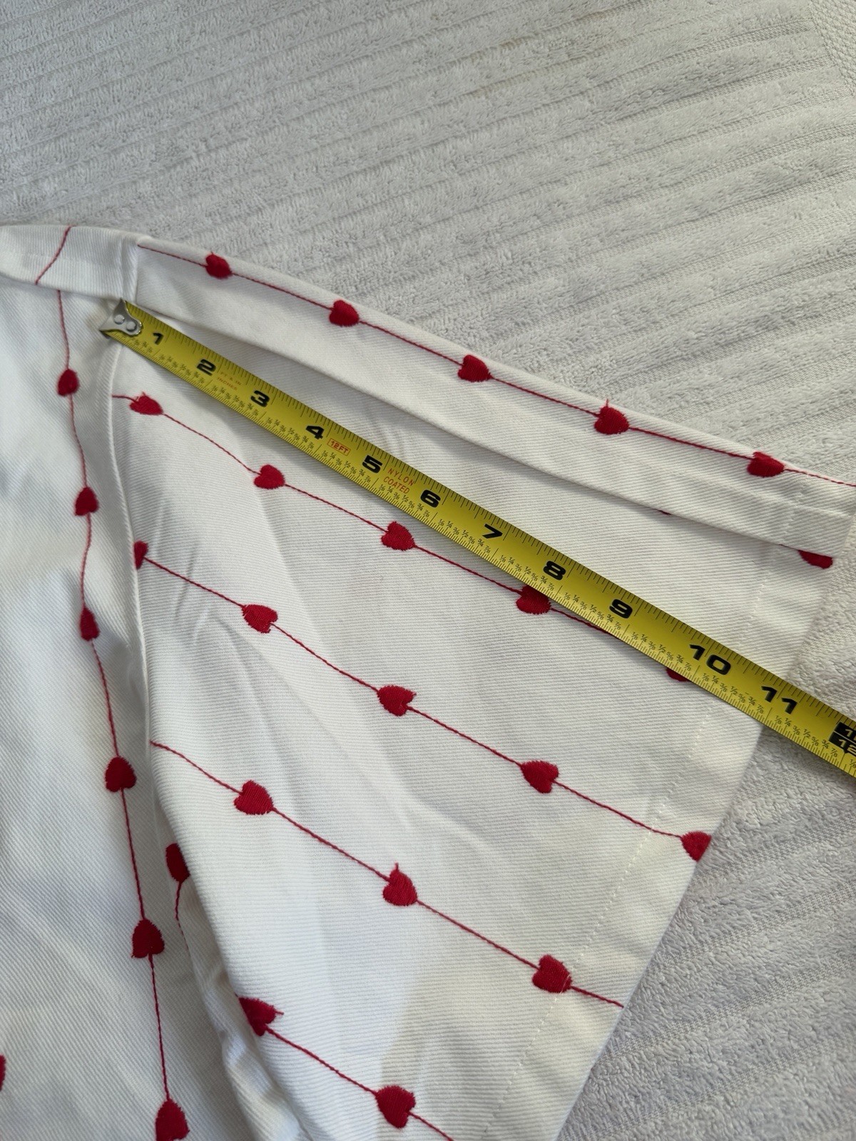 Solitaire Womens White Red Heart Embroidered Button Down Shirt Top XL
