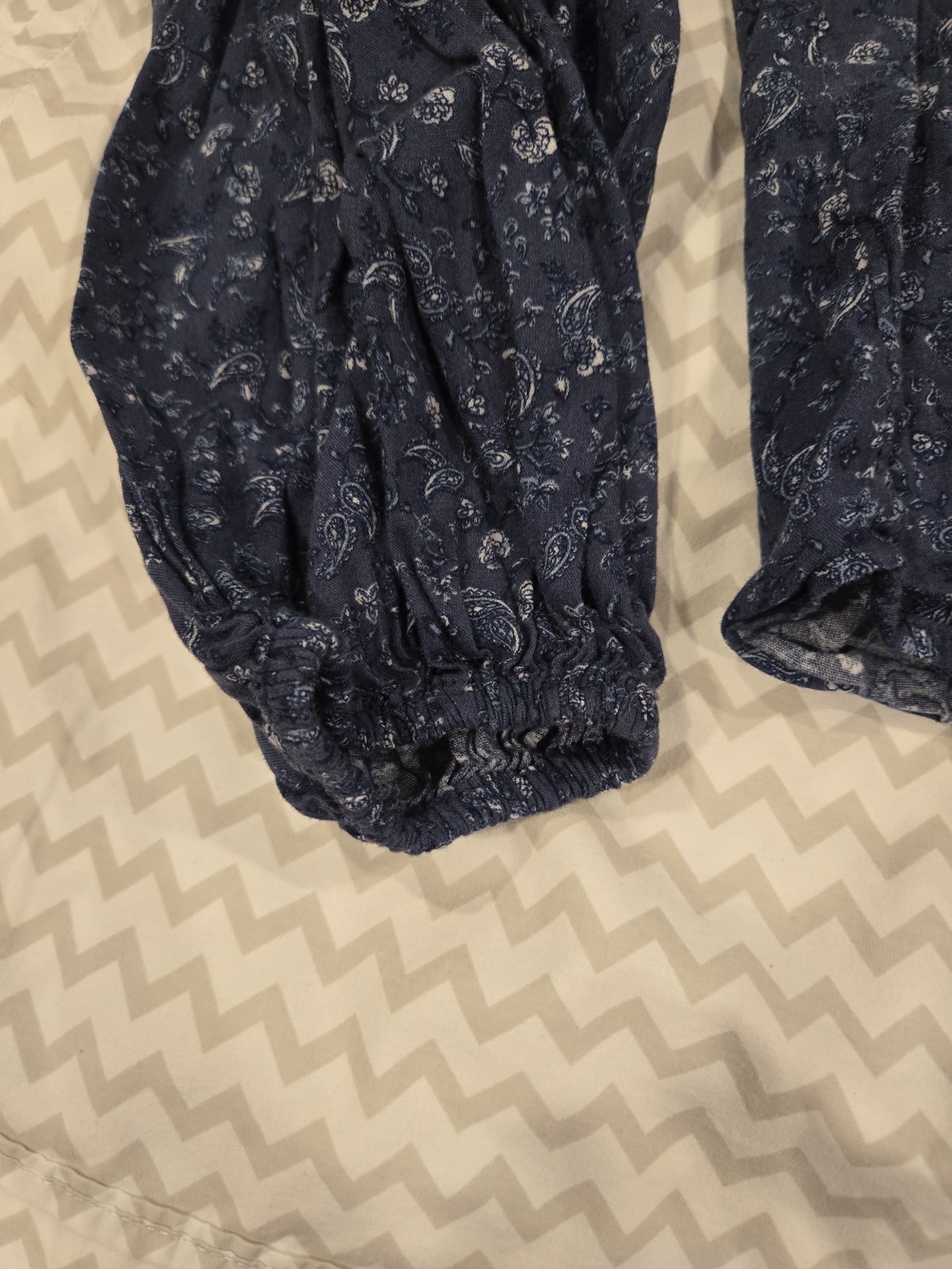 Old Navy Women’s L Tall Blue Floral V-Neck Long Sleeve Button Front Blouse