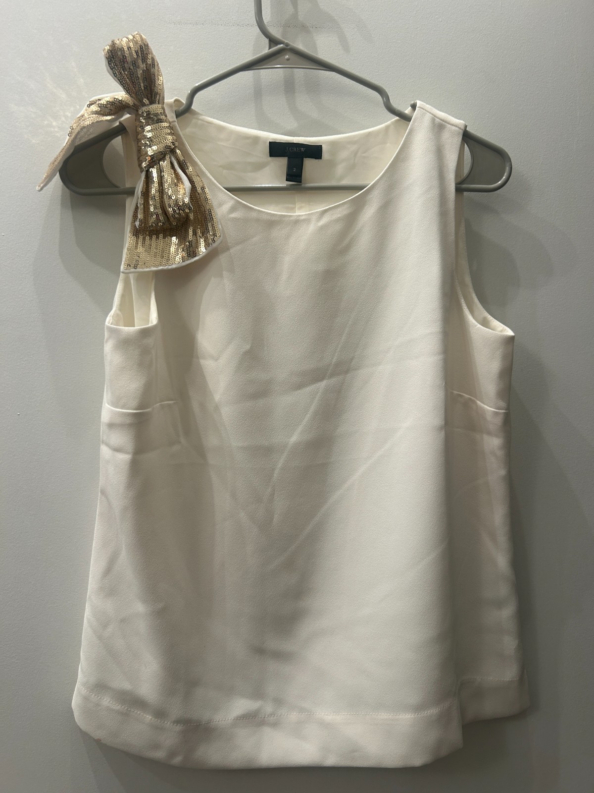 CUTE! J. Crew Sz 2 Gold Bow White Sleeveless Top