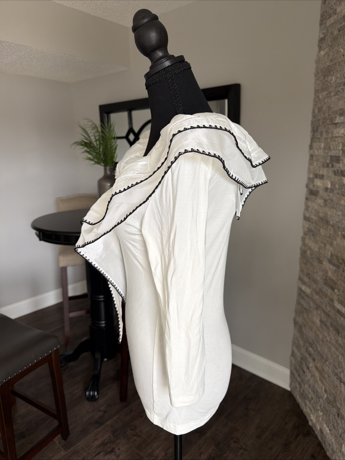 NWT Gracia Women’s White Ruffled Satin Trim Top Size S Elegant Statement Blouse