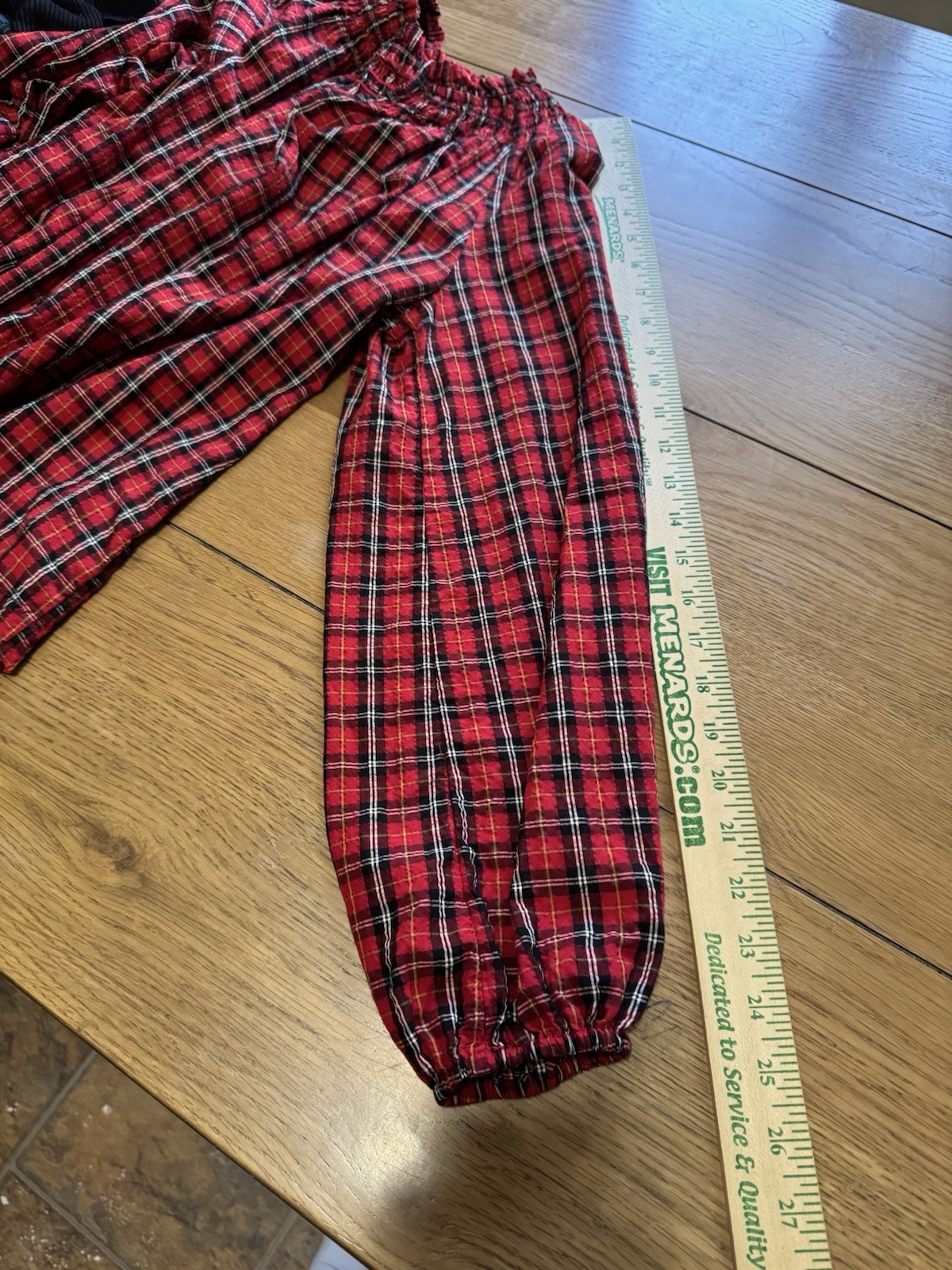 Old Navy Women Split-Neck Seersucker Top Red Tartan Size Small Plaid Lightweight