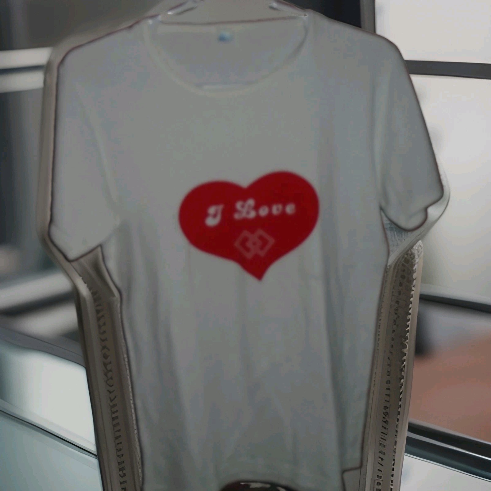 VINTAGE 1970S/80S WOMANS “I LOVE” WITH LOGO TSHIRT SIZE 7–SEE PICTURES