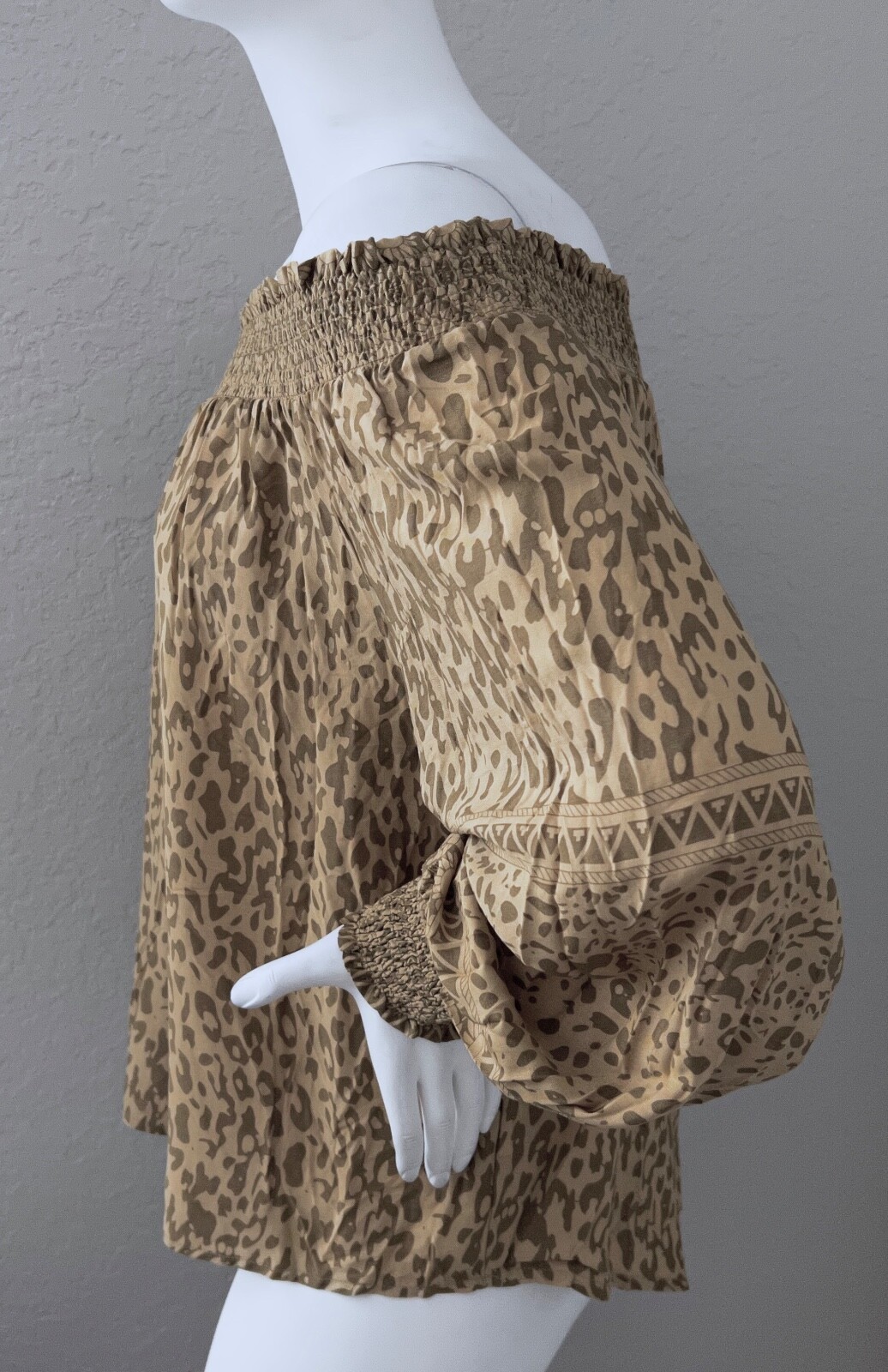 Umgee USA Animal Print On or Off Smock Shoulder Top Blouse Latte Plus XL 1XL 2XL