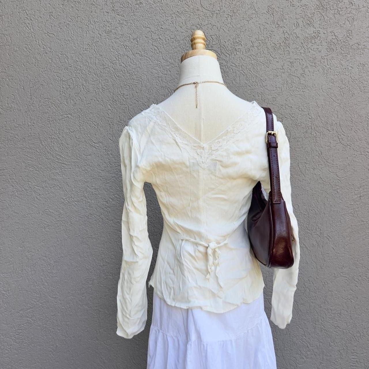 Kourt Cream Lace Button Up Blouse Top Size 6 NWOT Boho Fairy Romantic