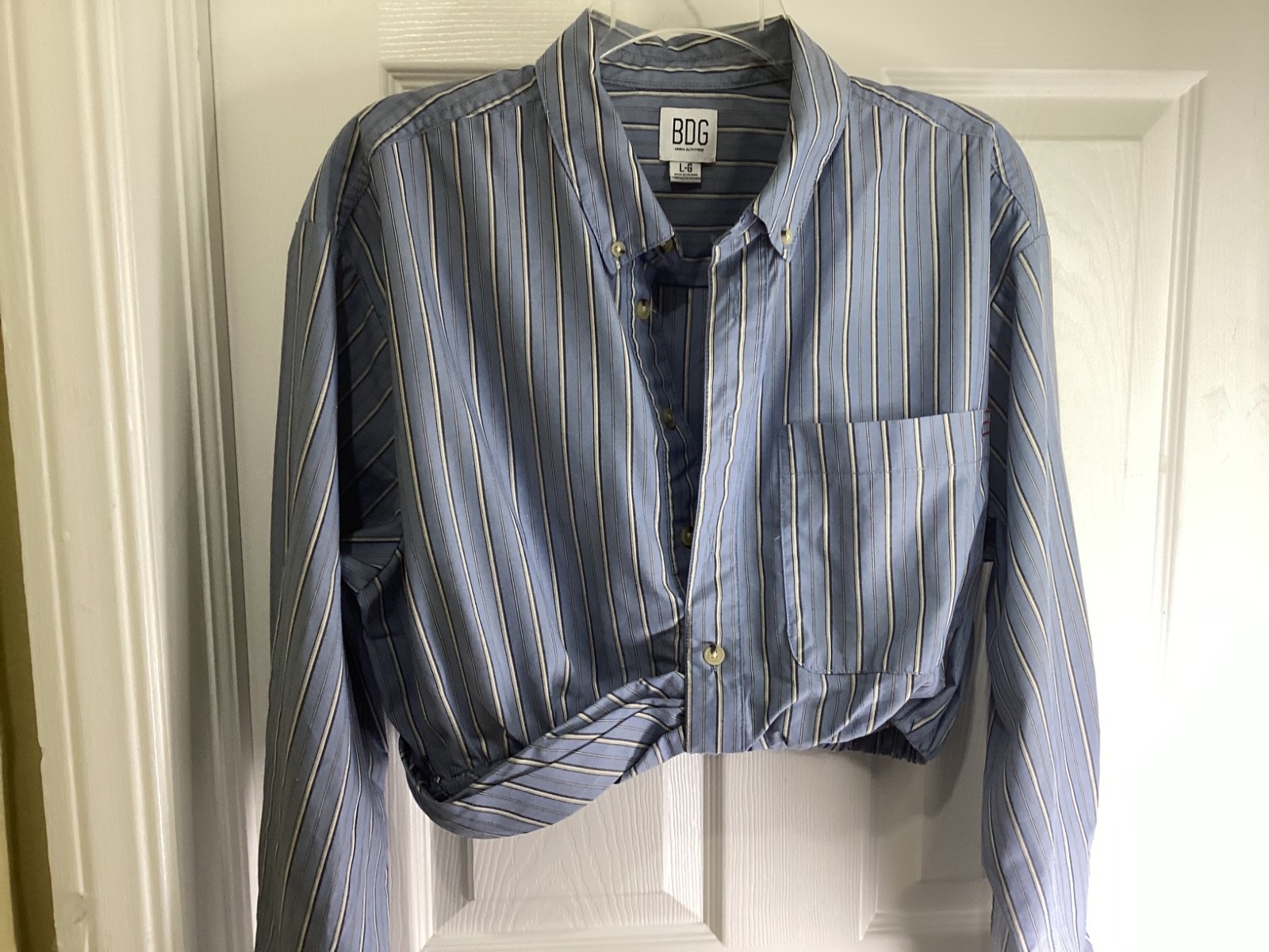 BDG Urban Outfitters Timmy Twist Cropped Shirt Button Front Stripes ~Large
