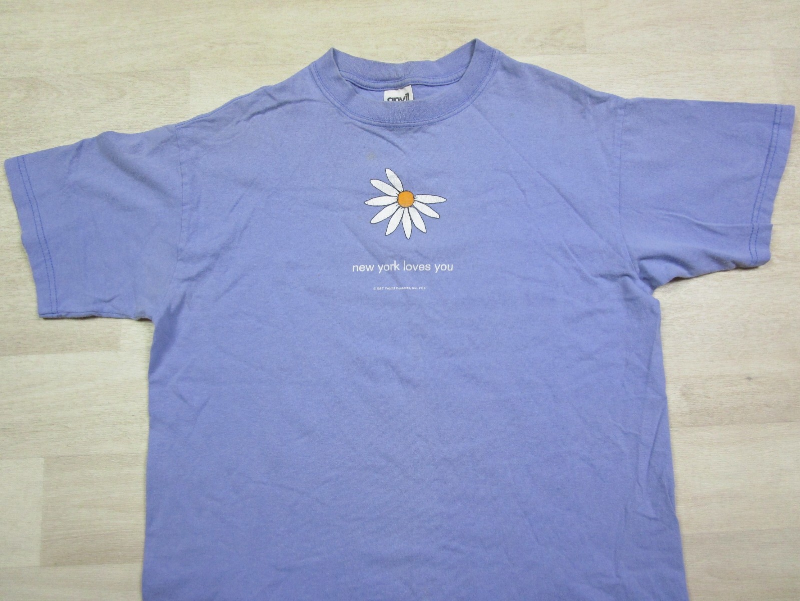 Vintage New York T Shirt (M) Daisy Flower Graphic “New York Loves You” Purple