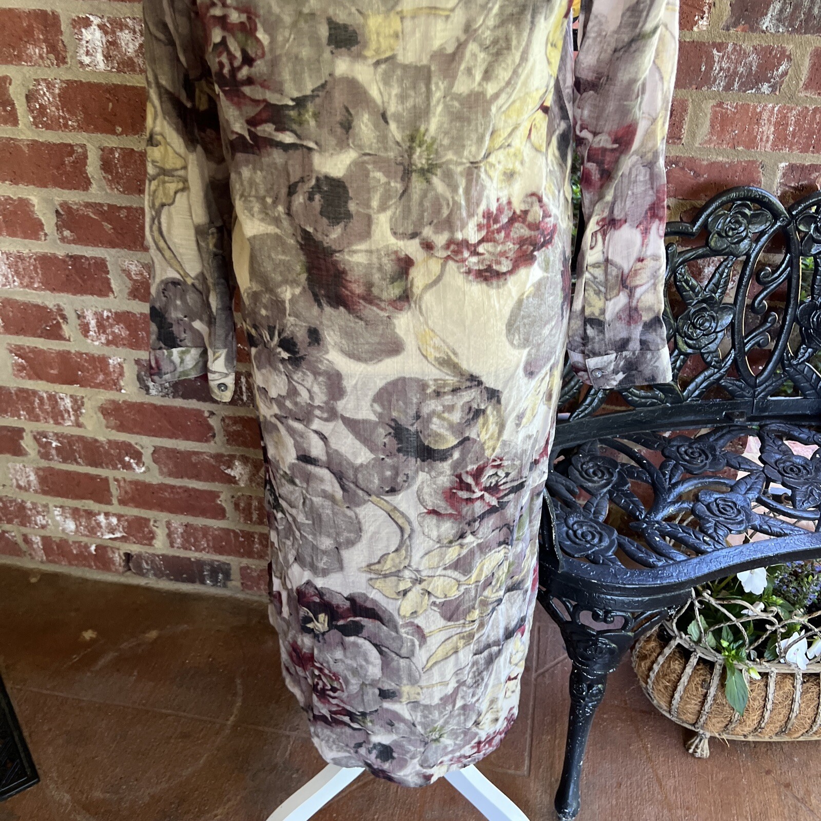 Mystree Maxi Button Down Top Tunic Floral Size Small Colorful Side Slit