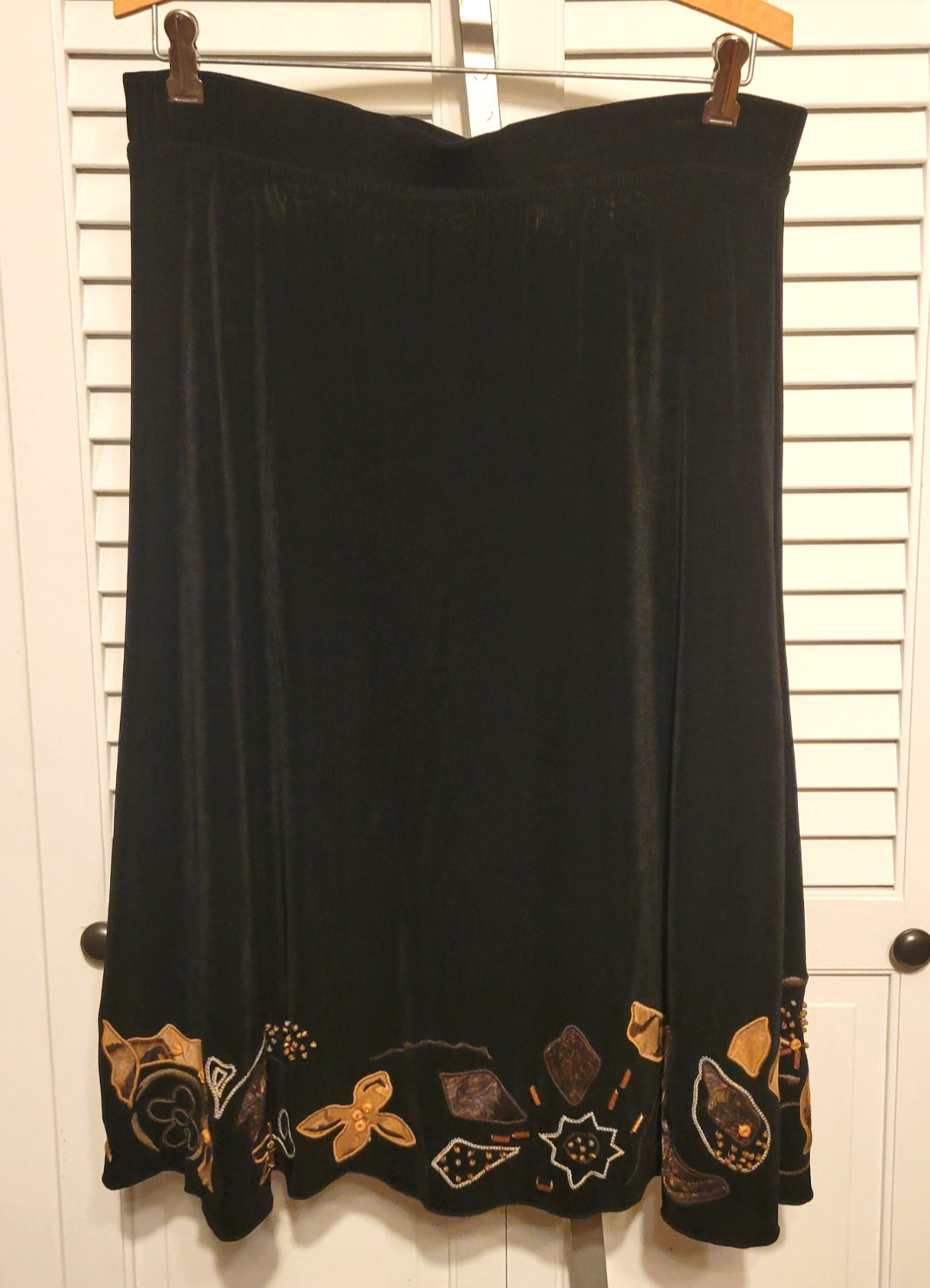 Chico’s Travelers Black Slinky Knit Two Piece Set Skirt(2-L/12) Top(1-M/8)
