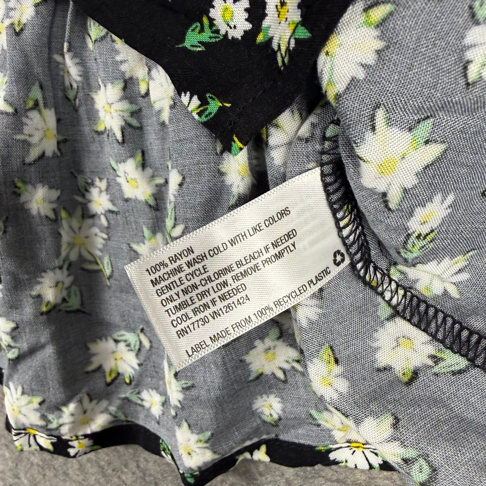 Front Tie Peplum Blouse Flutter Sleeve Black White Yellow Daisy Women Medium 035