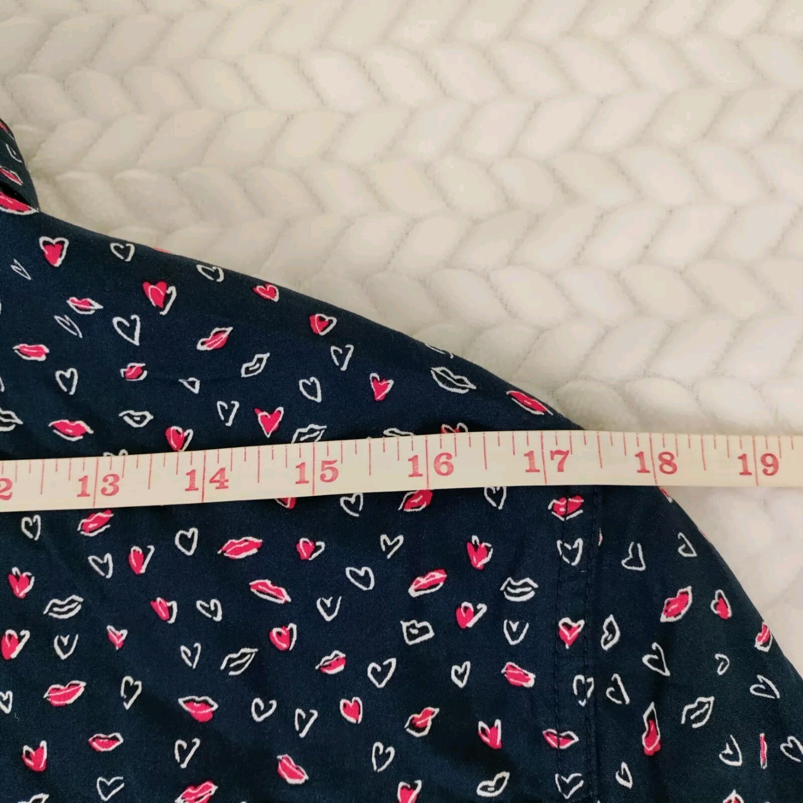 Beach Lunch Lounge Love Is Navy Hearts Button-up Size XL Long Sleeve Shirt Top